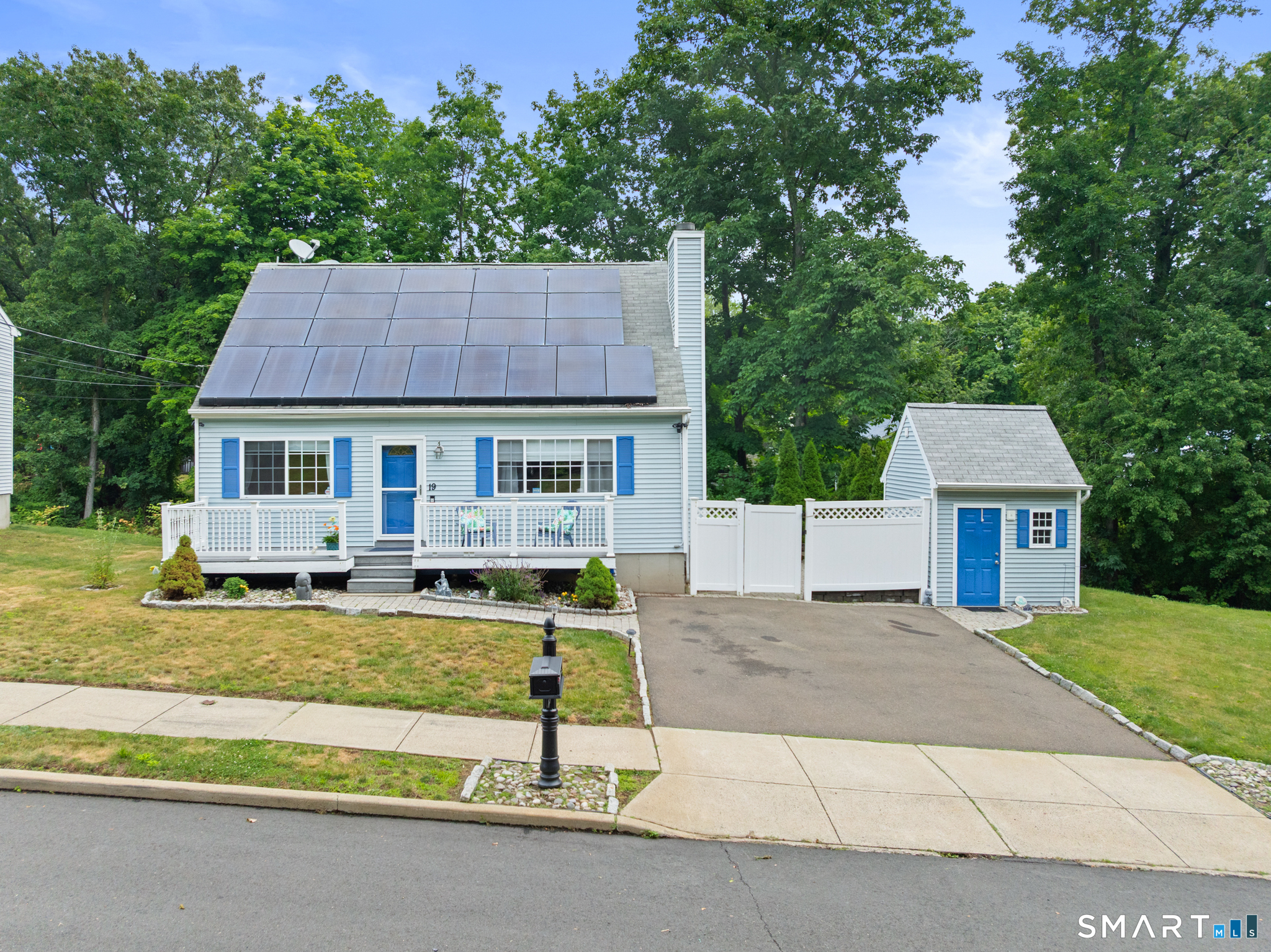 19 Lake Avenue Property Photo 1