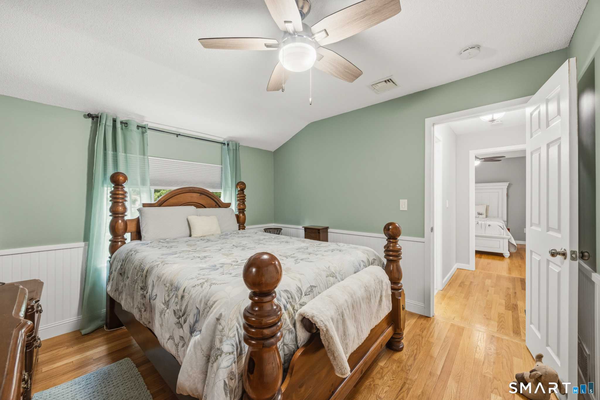 19 Lake Avenue Property Photo 17
