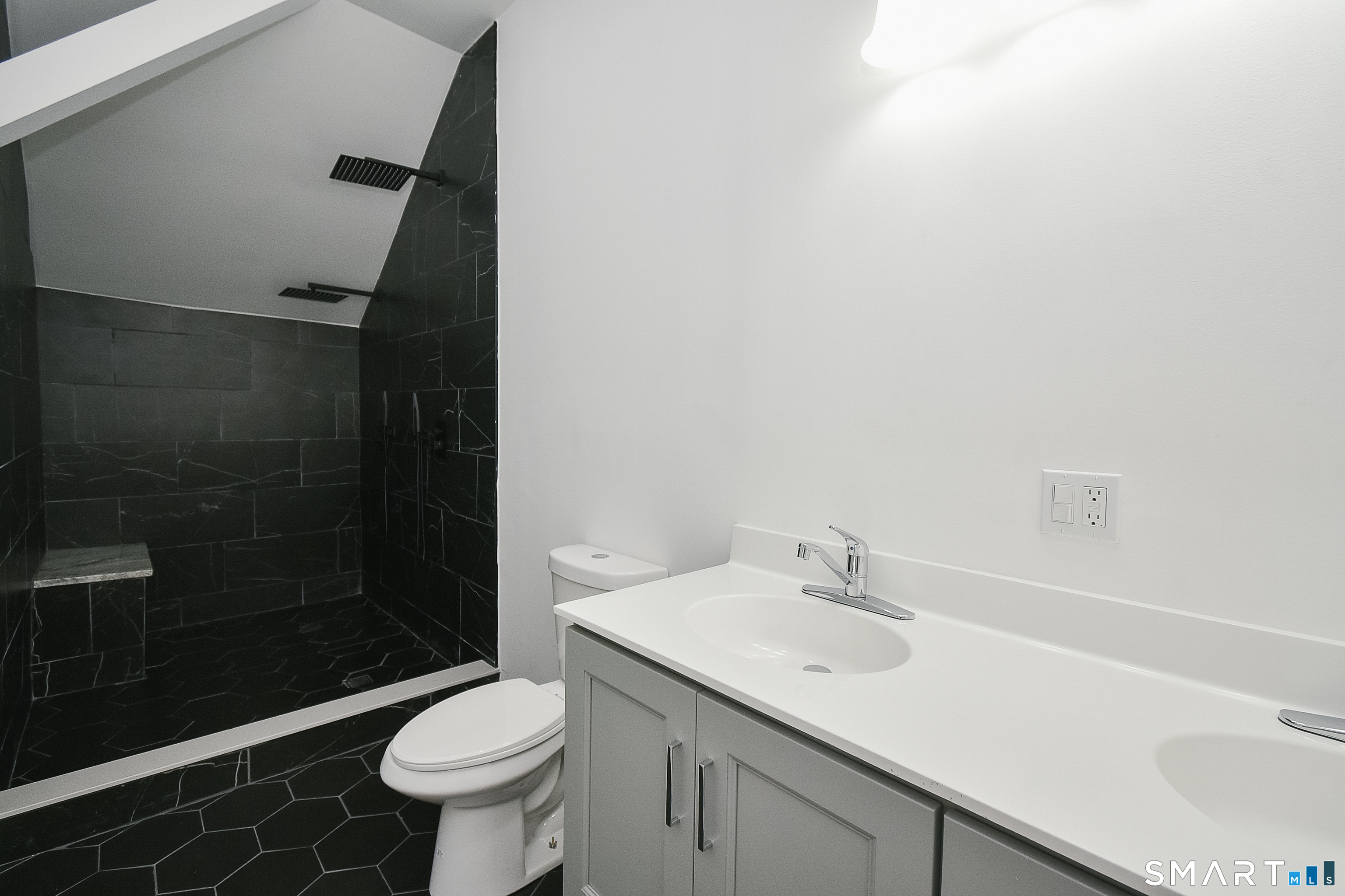 28 Birden Street Property Photo 26