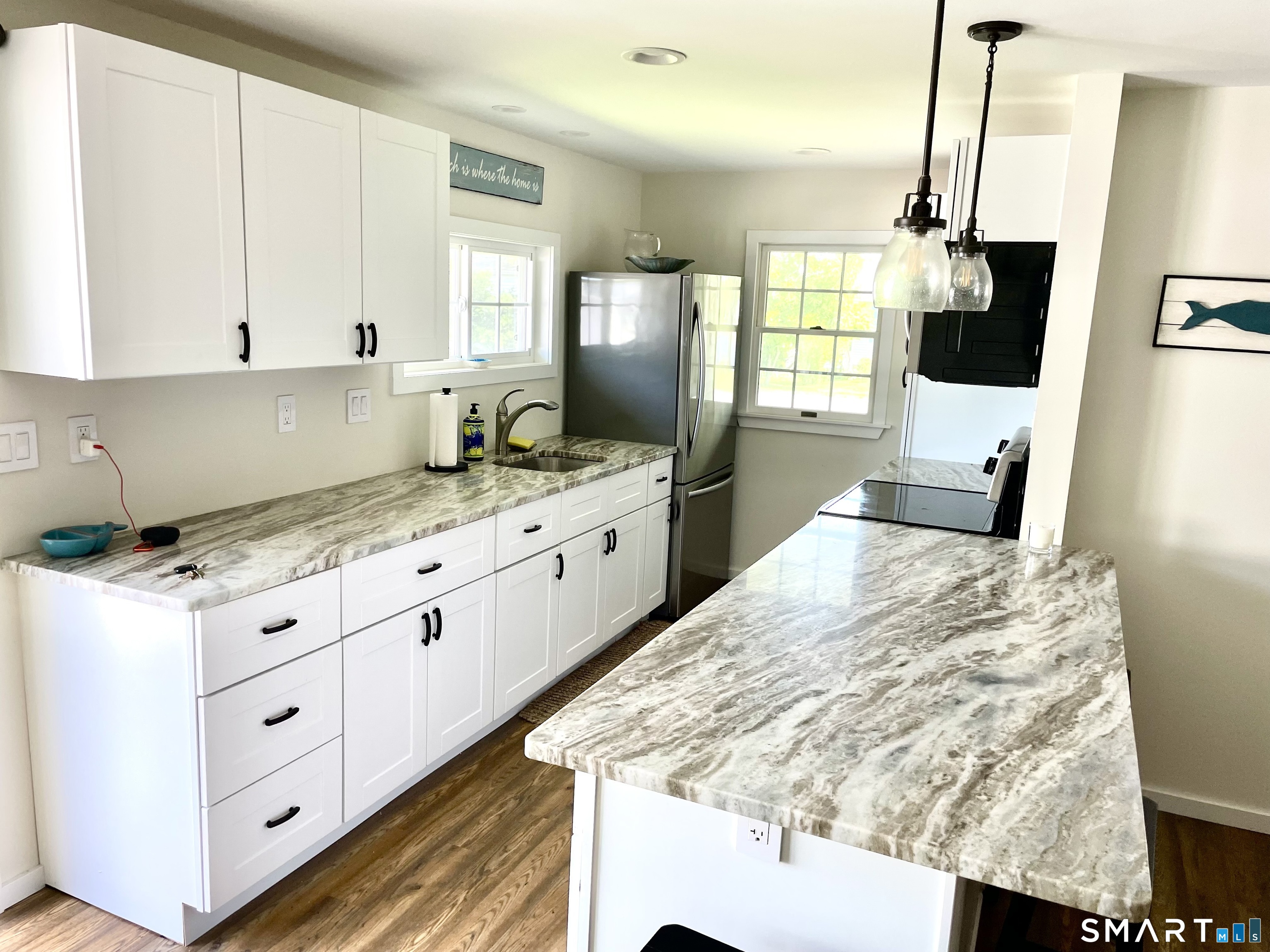 24188647 Property Photo 4