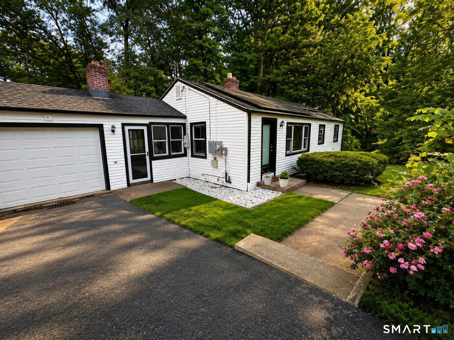 29 Barry Lane Property Photo 1