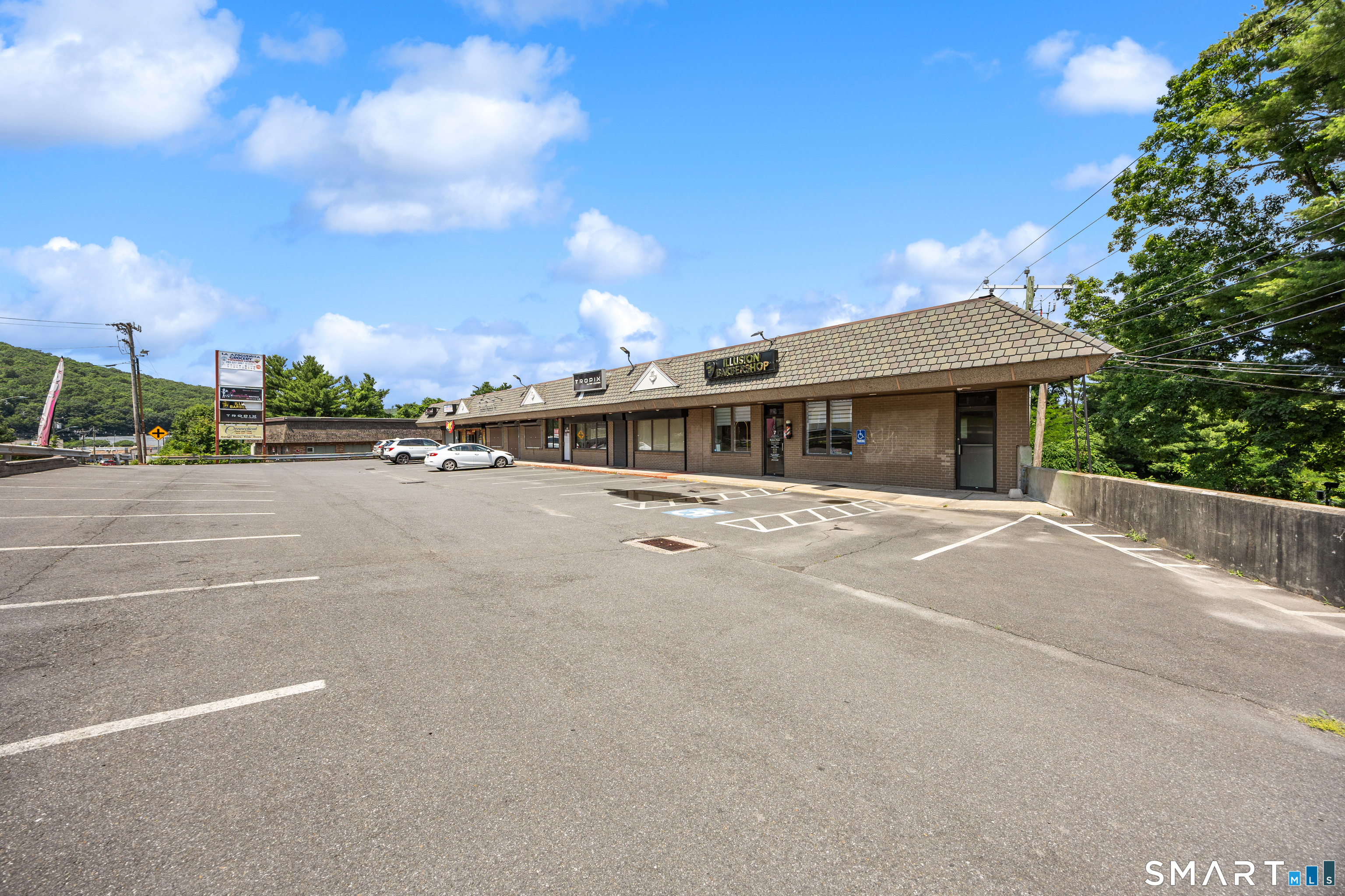 400 Stillson Road Property Photo 2