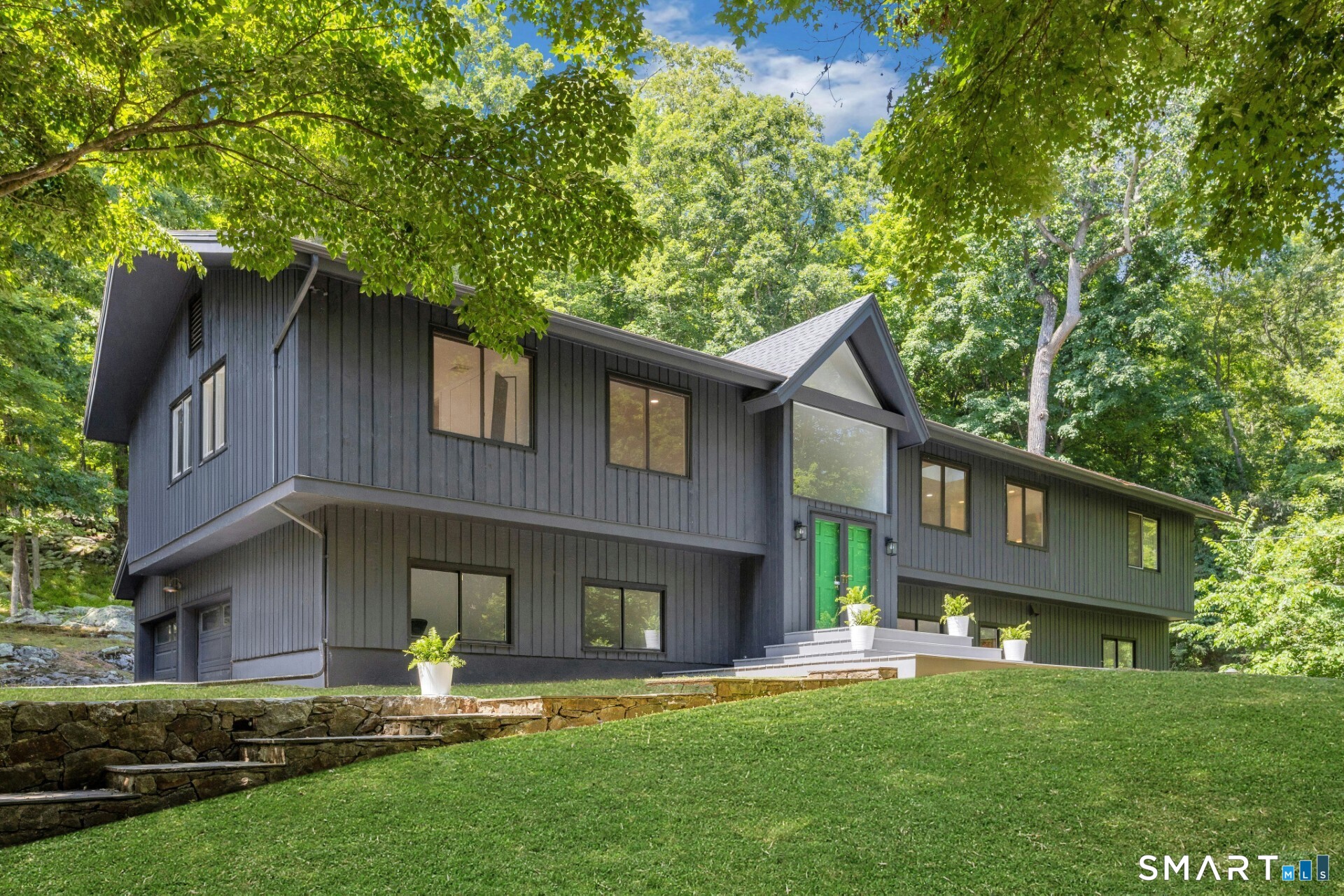 26 Hill Farm Road Property Photo 1