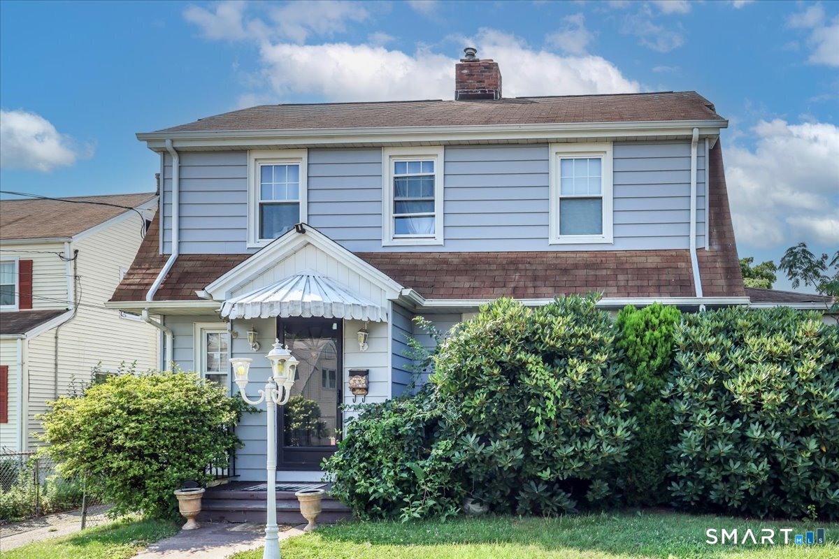 835 Thorme Street Property Photo 1