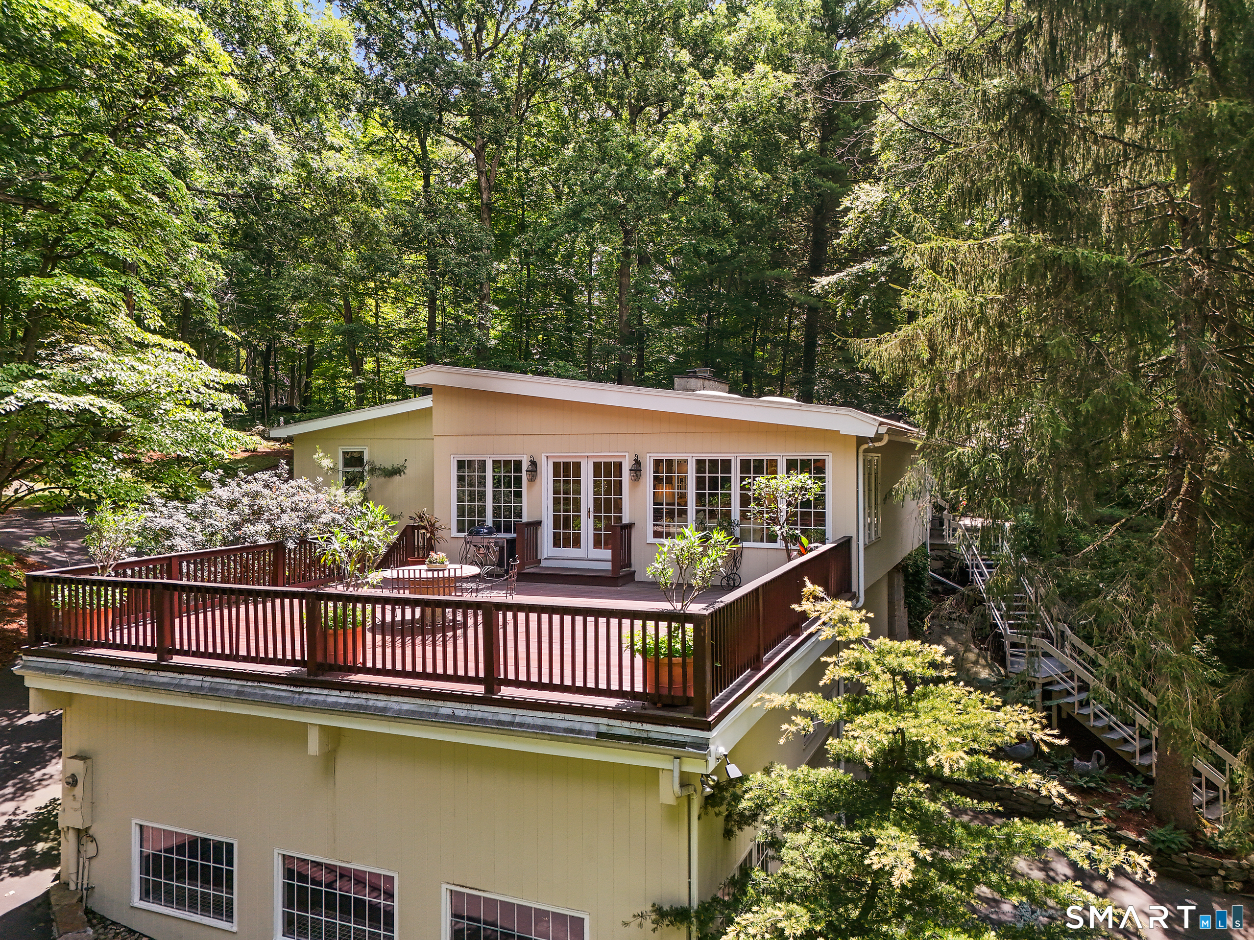 58 Arrow Head Drive Property Photo 1