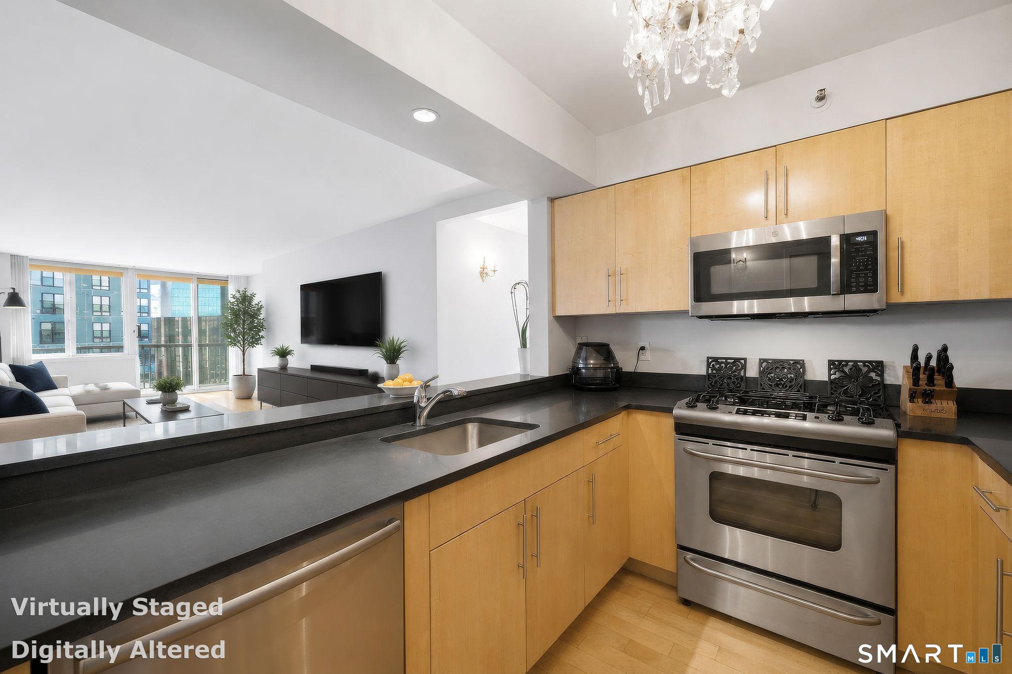 25 Forest 6l Street Property Photo 4