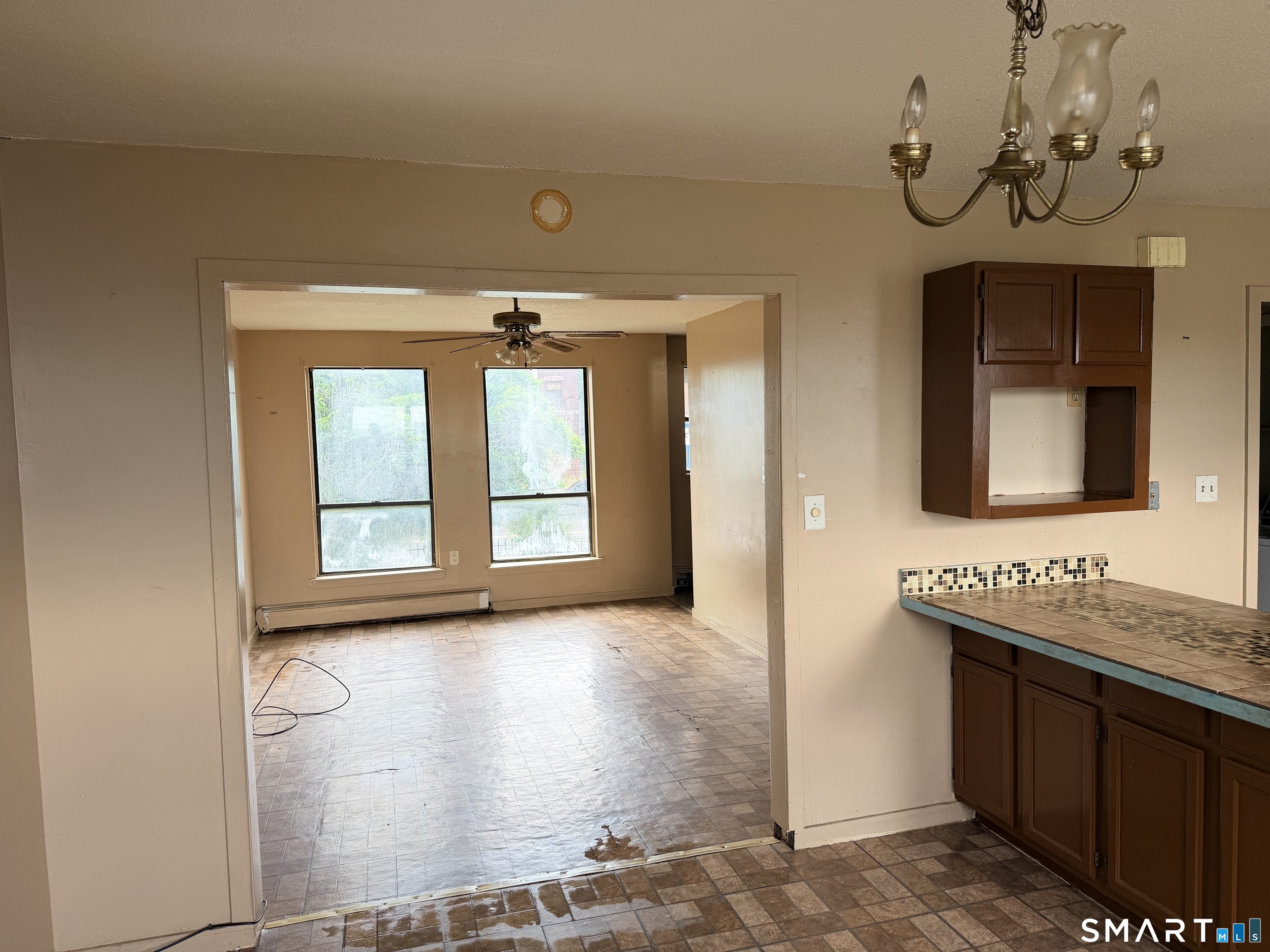 356 Wethersfield Avenue Property Photo 8