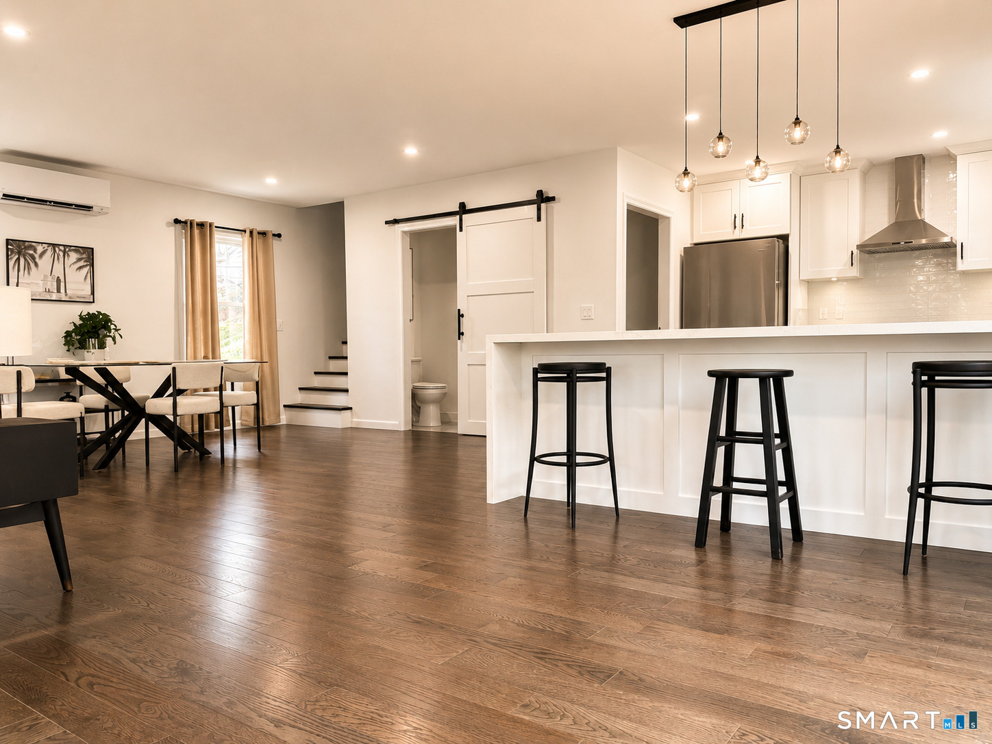 198 Castle Avenue Property Photo 1