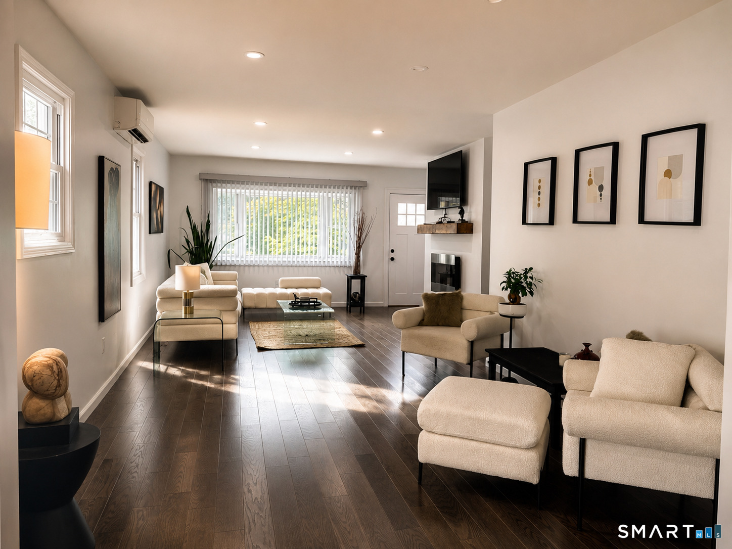 198 Castle Avenue Property Photo 6