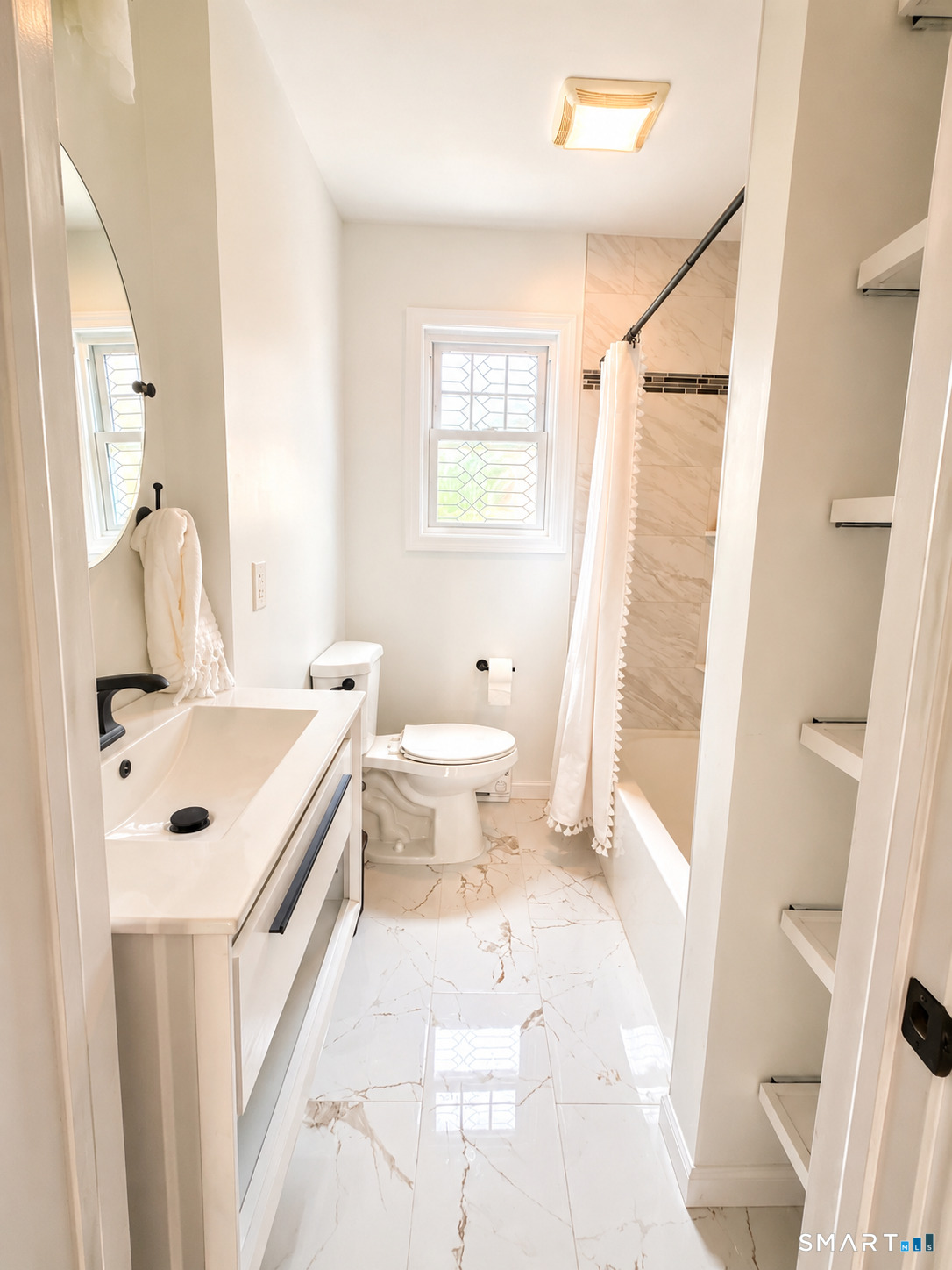 198 Castle Avenue Property Photo 13