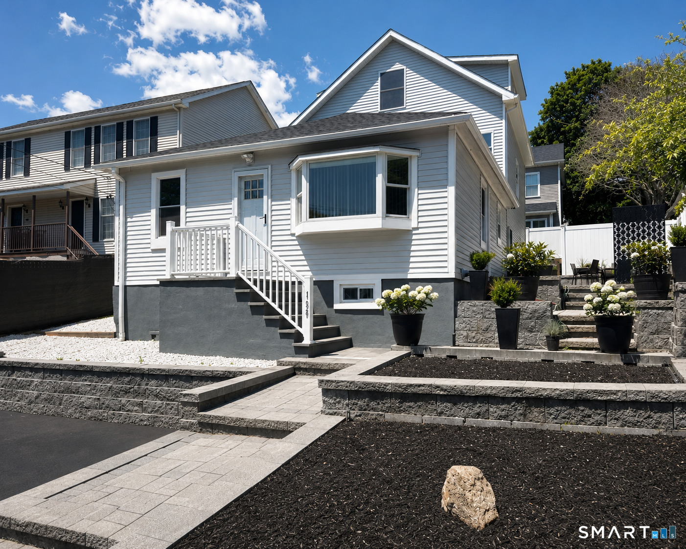 198 Castle Avenue Property Photo 34