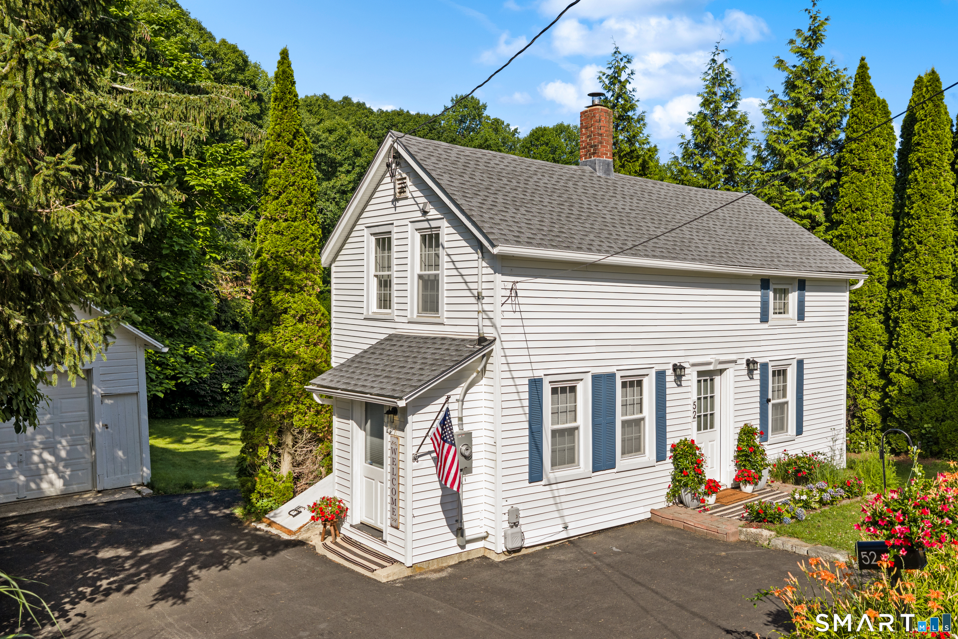 52 Pond Meadow Road Property Photo 2
