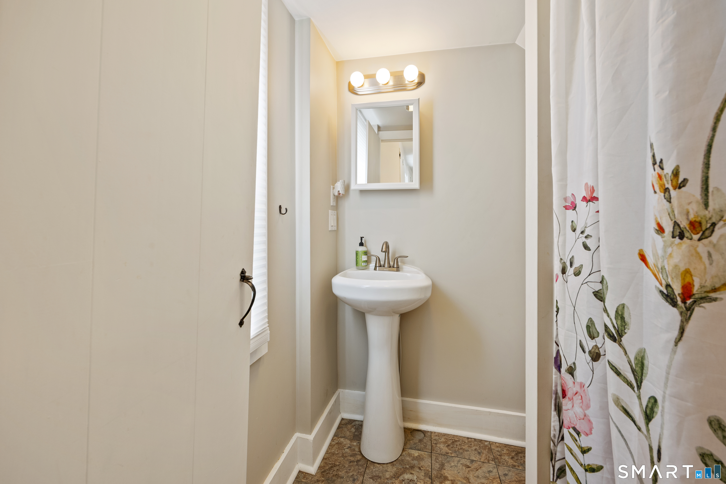 52 Pond Meadow Road Property Photo 17