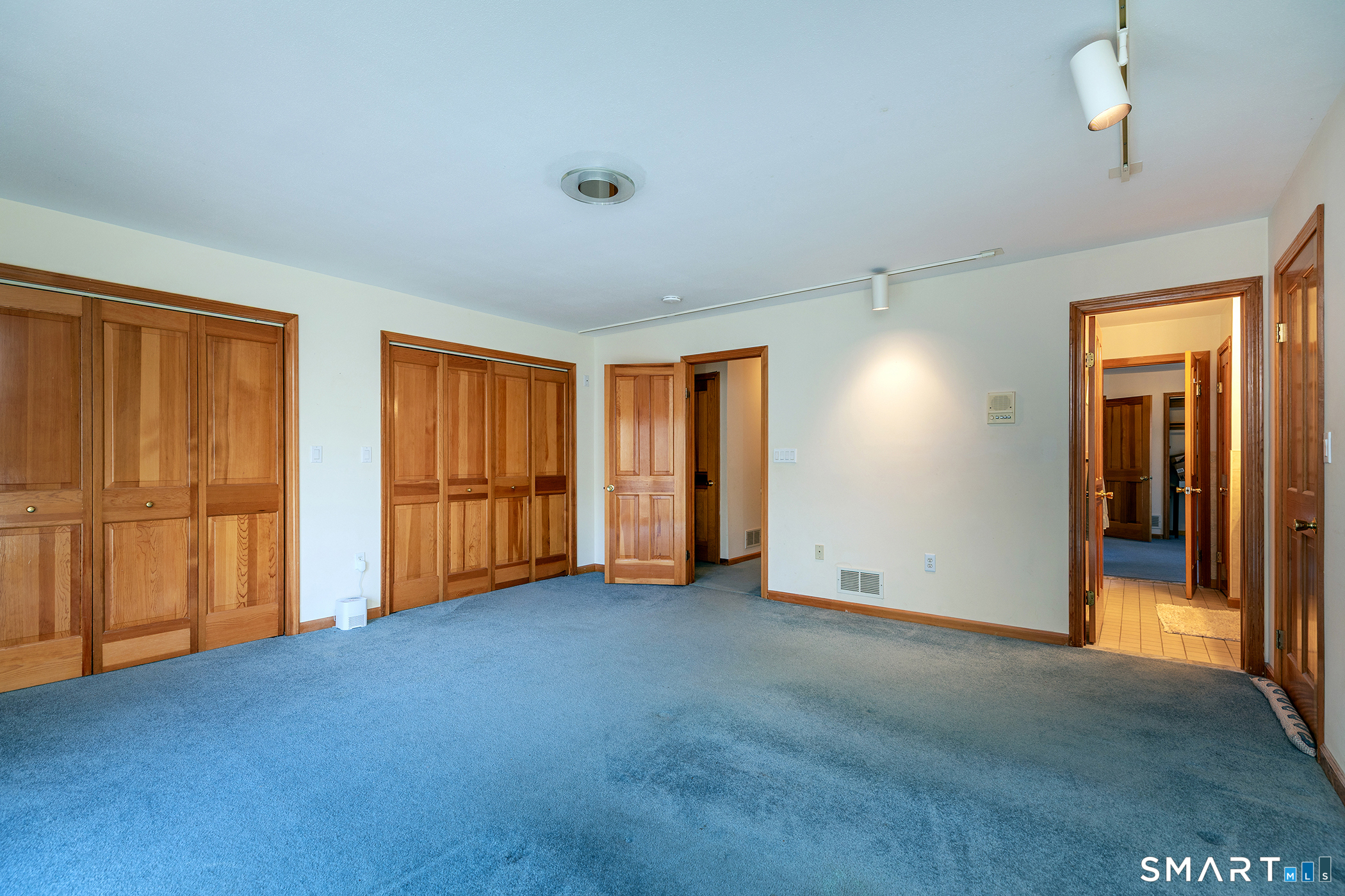 233 Southbury Road Property Photo 31