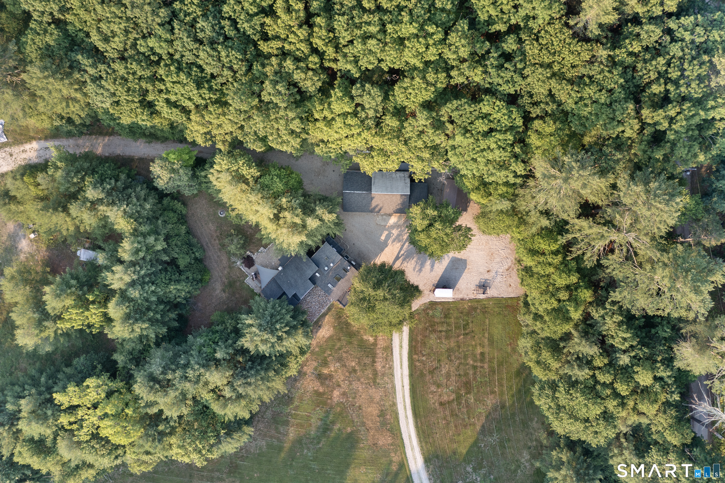 564 Hubbard Road Property Photo 3
