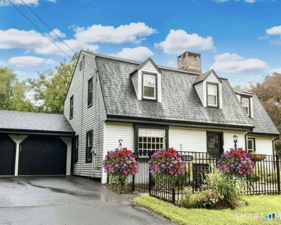 530 Bloomfield Avenue Property Photo 1