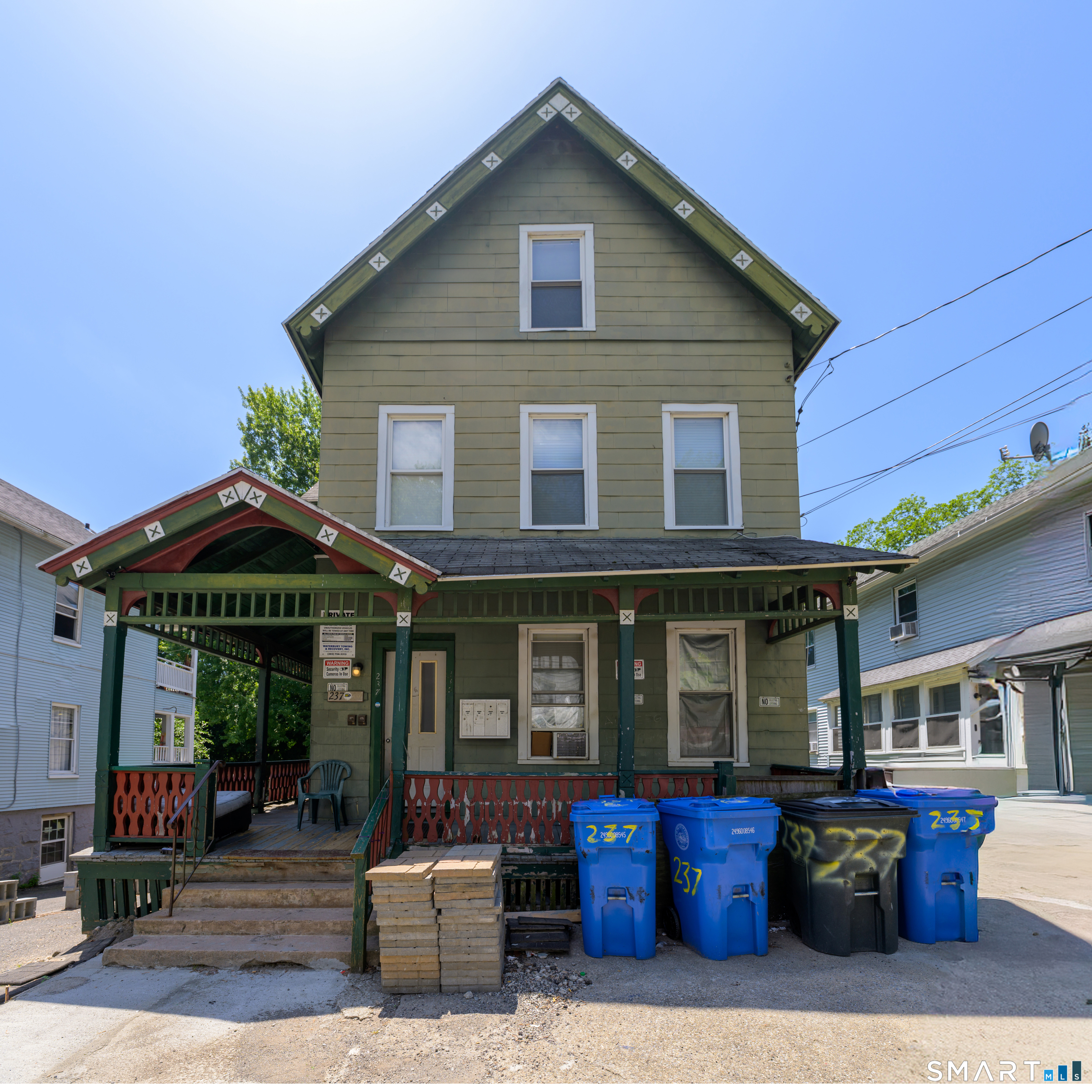 237 Bishop Street Property Photo 1