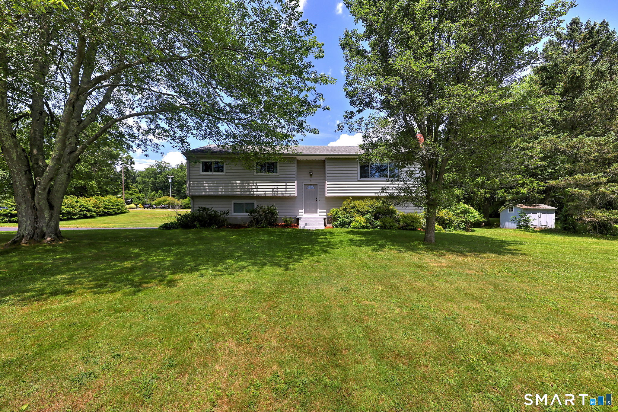 31 Paugussett Road Property Photo 1