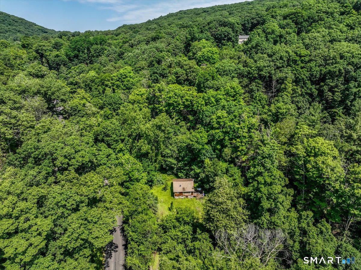 16 Sawyer Hill Road Property Photo 2