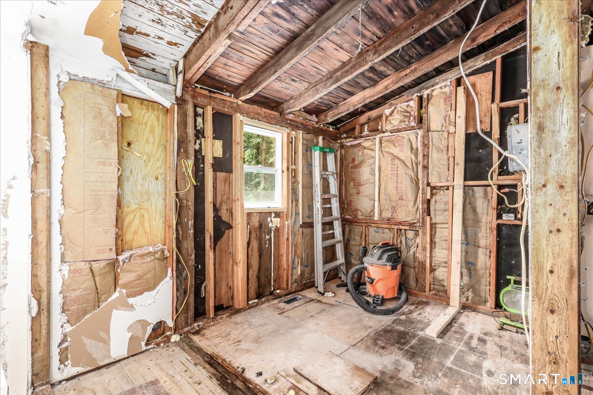 16 Sawyer Hill Road Property Photo 8