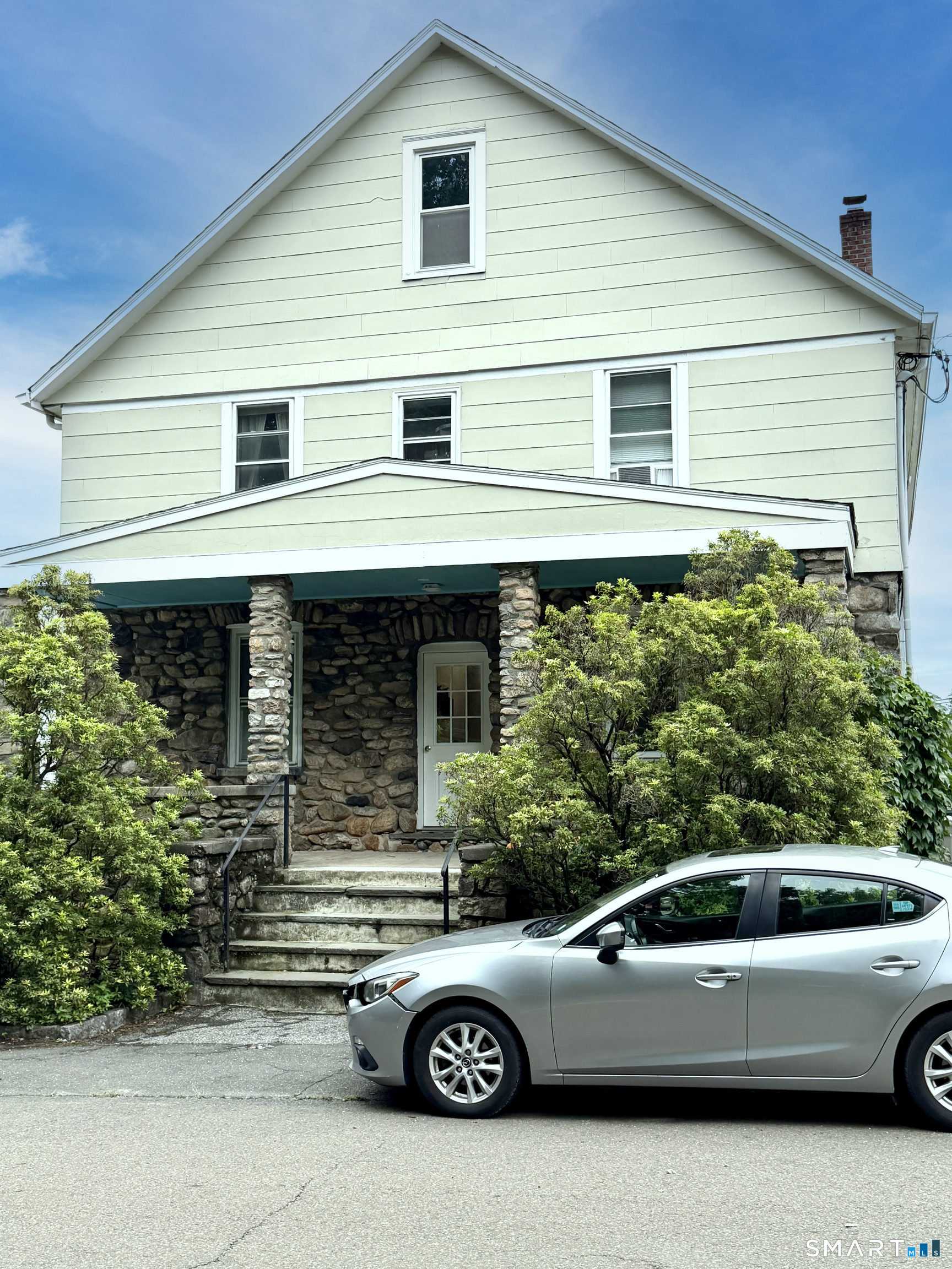 74 Linden Avenue Property Photo 1