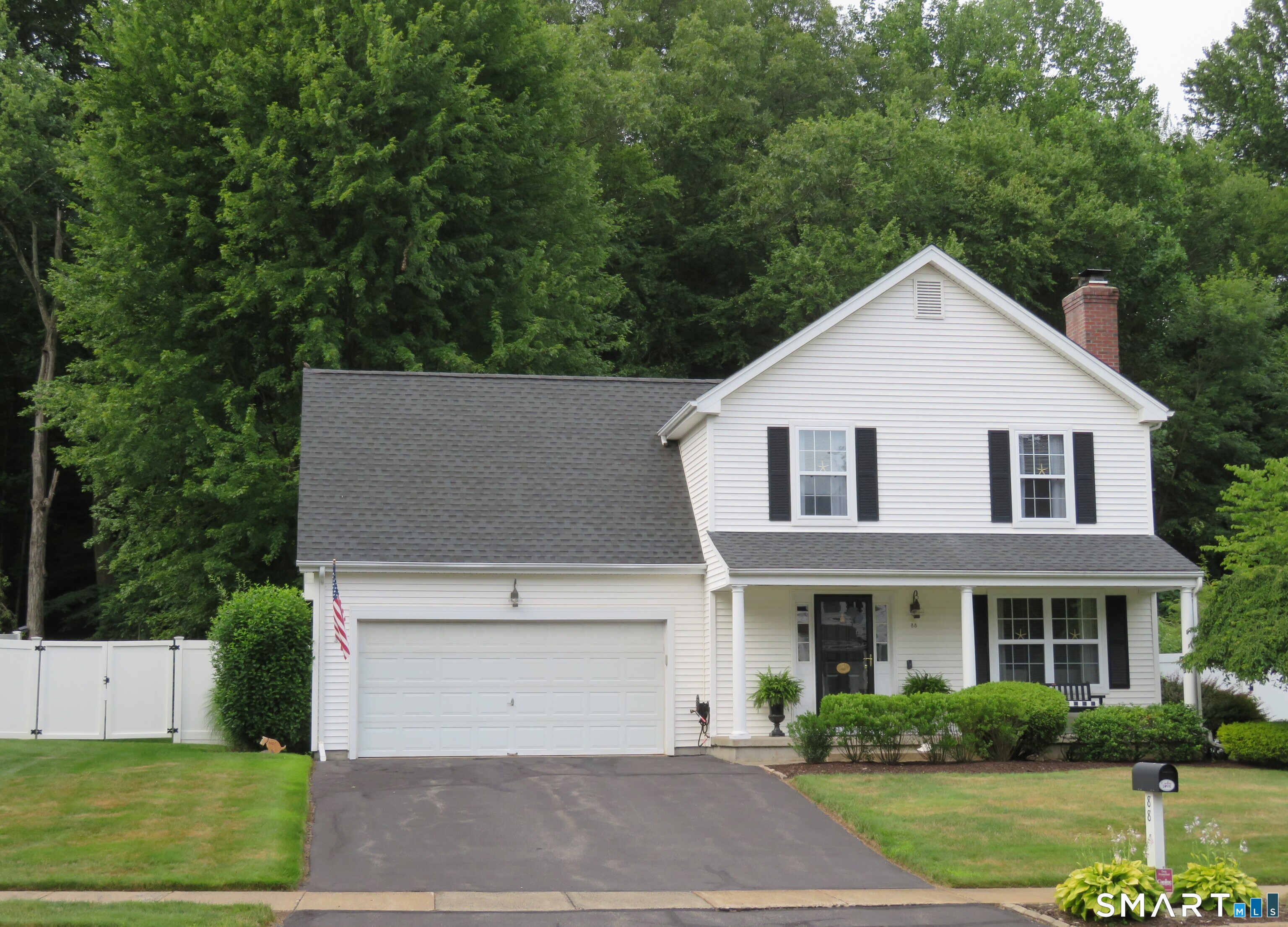 88 Dundee Drive Property Photo 1