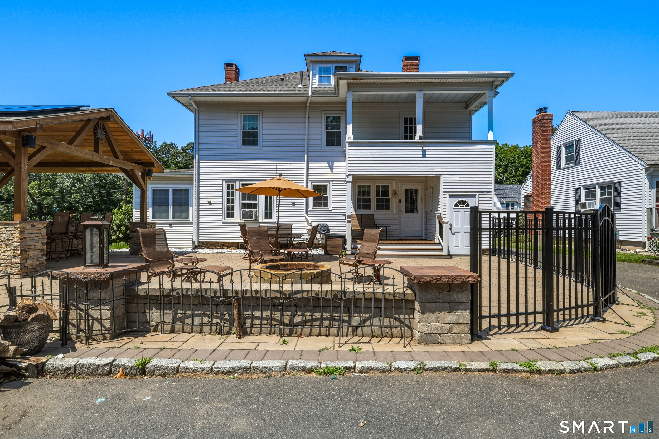 22 Sylvan Avenue Property Photo 4