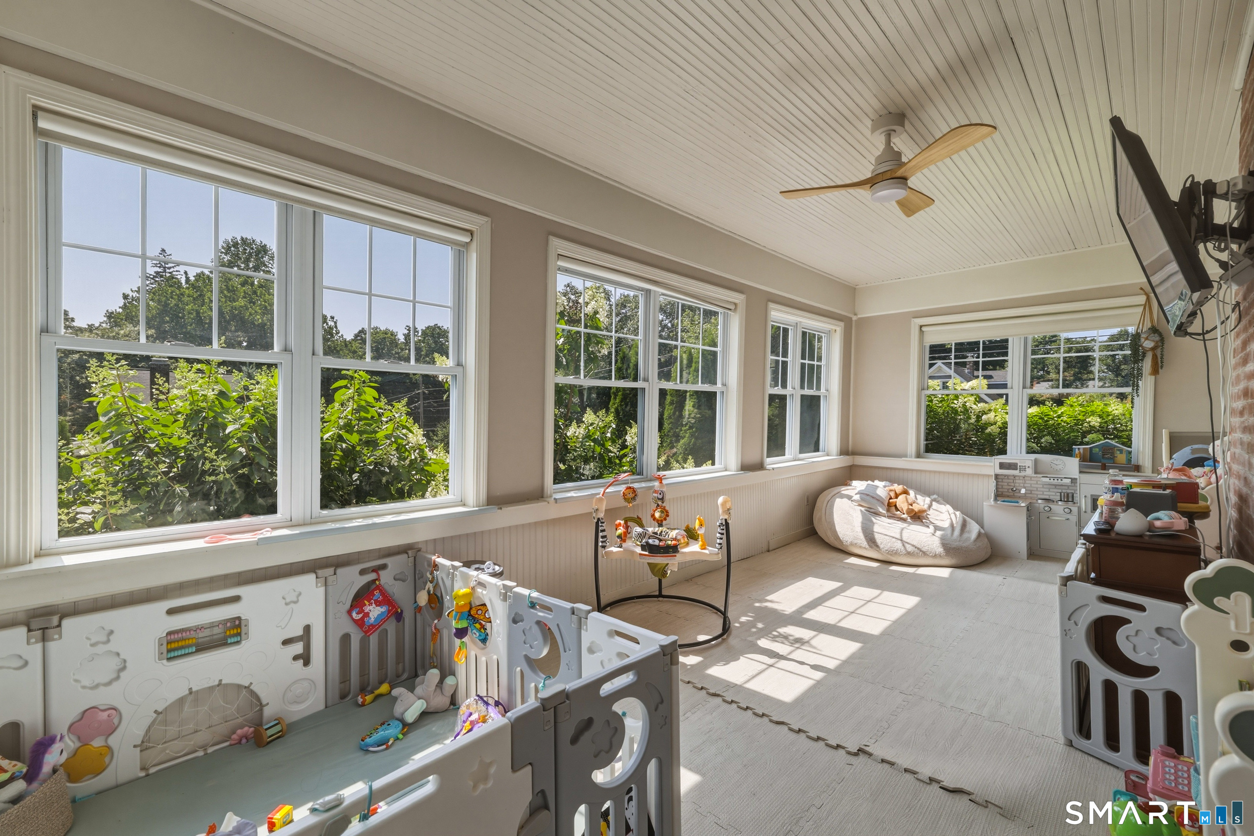 22 Sylvan Avenue Property Photo 19