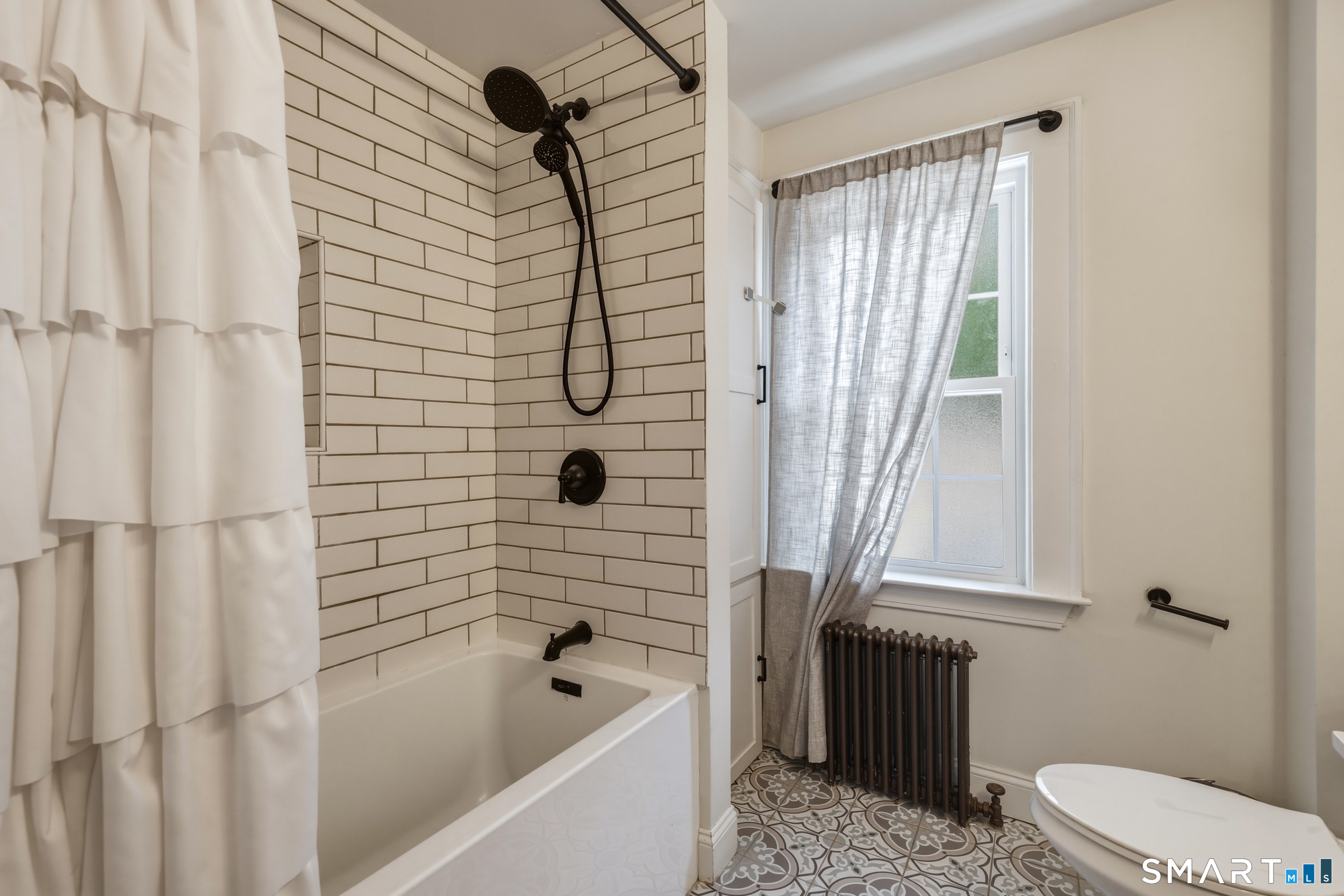 22 Sylvan Avenue Property Photo 29