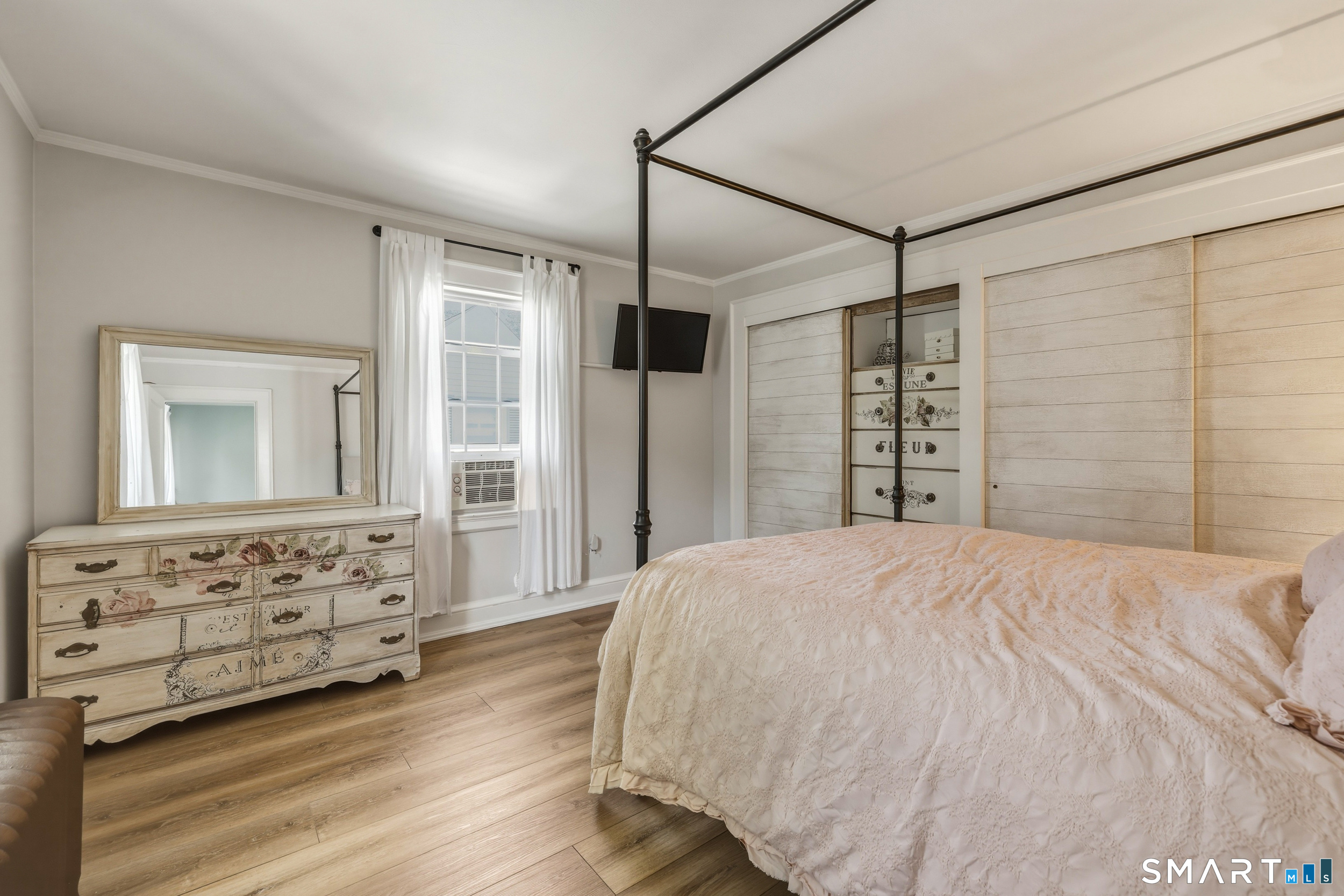 22 Sylvan Avenue Property Photo 30