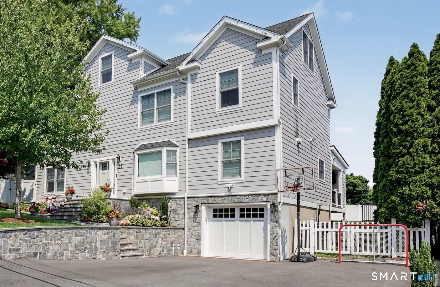 43 Burdsall Drive Property Photo 1