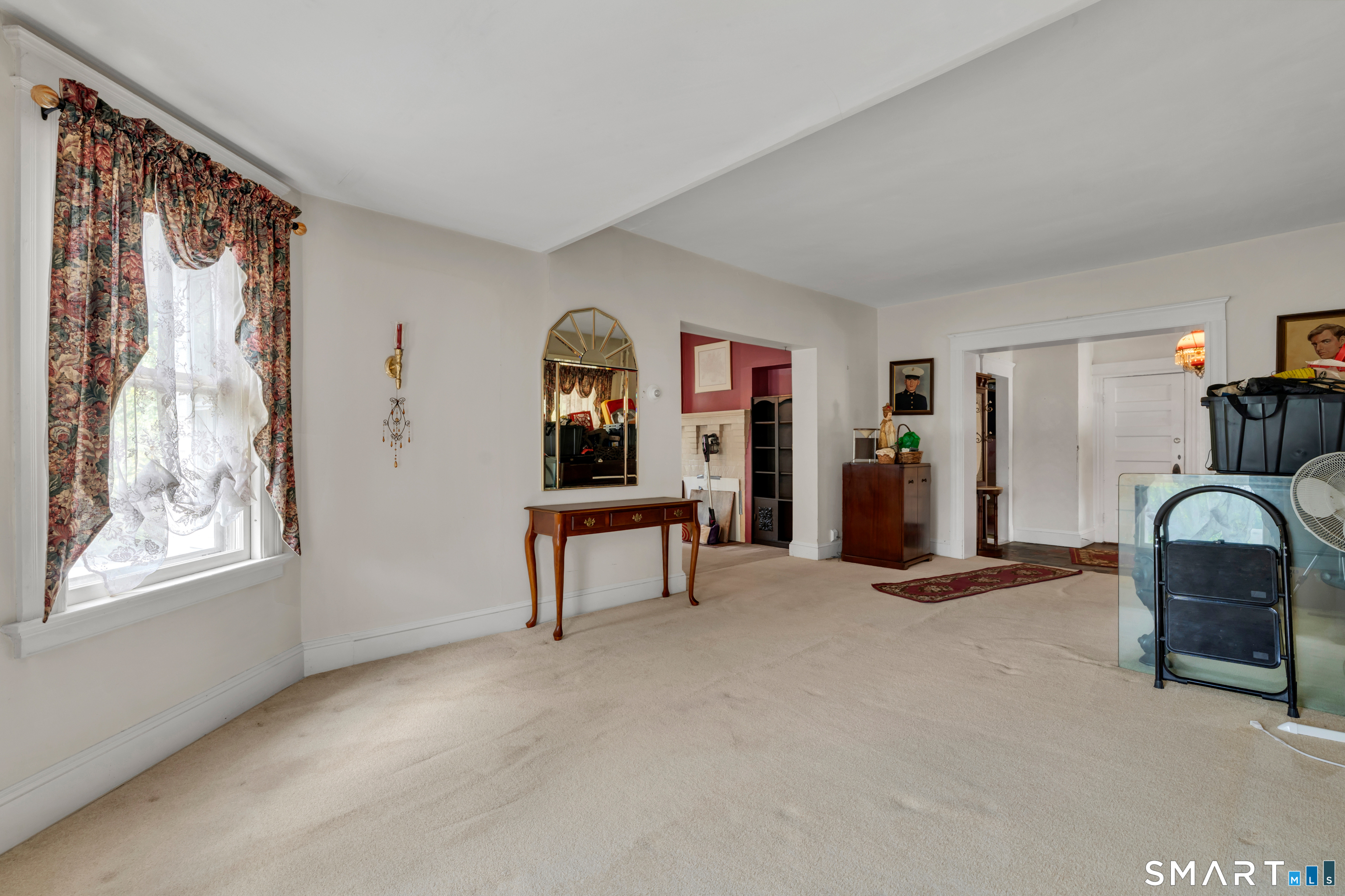 445 Farmington Avenue Property Photo 6