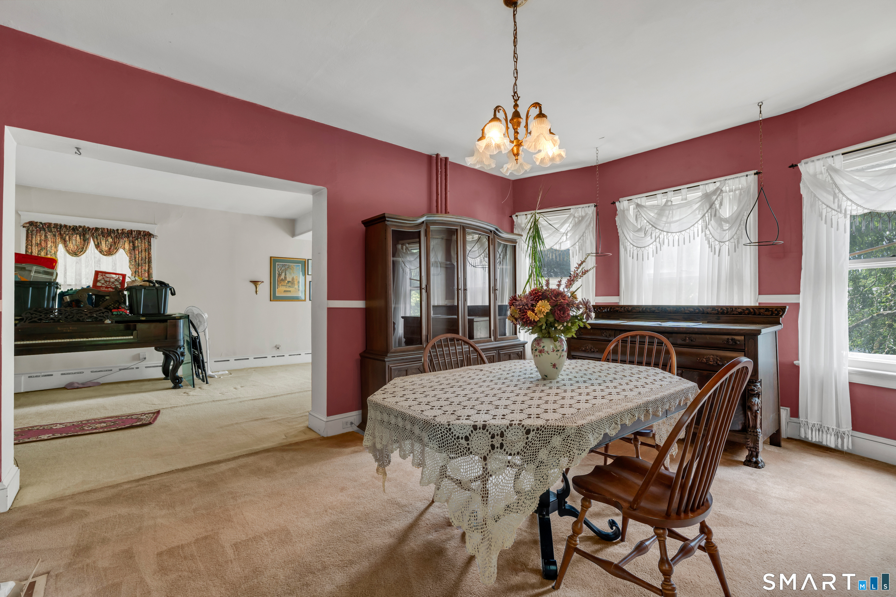 445 Farmington Avenue Property Photo 10