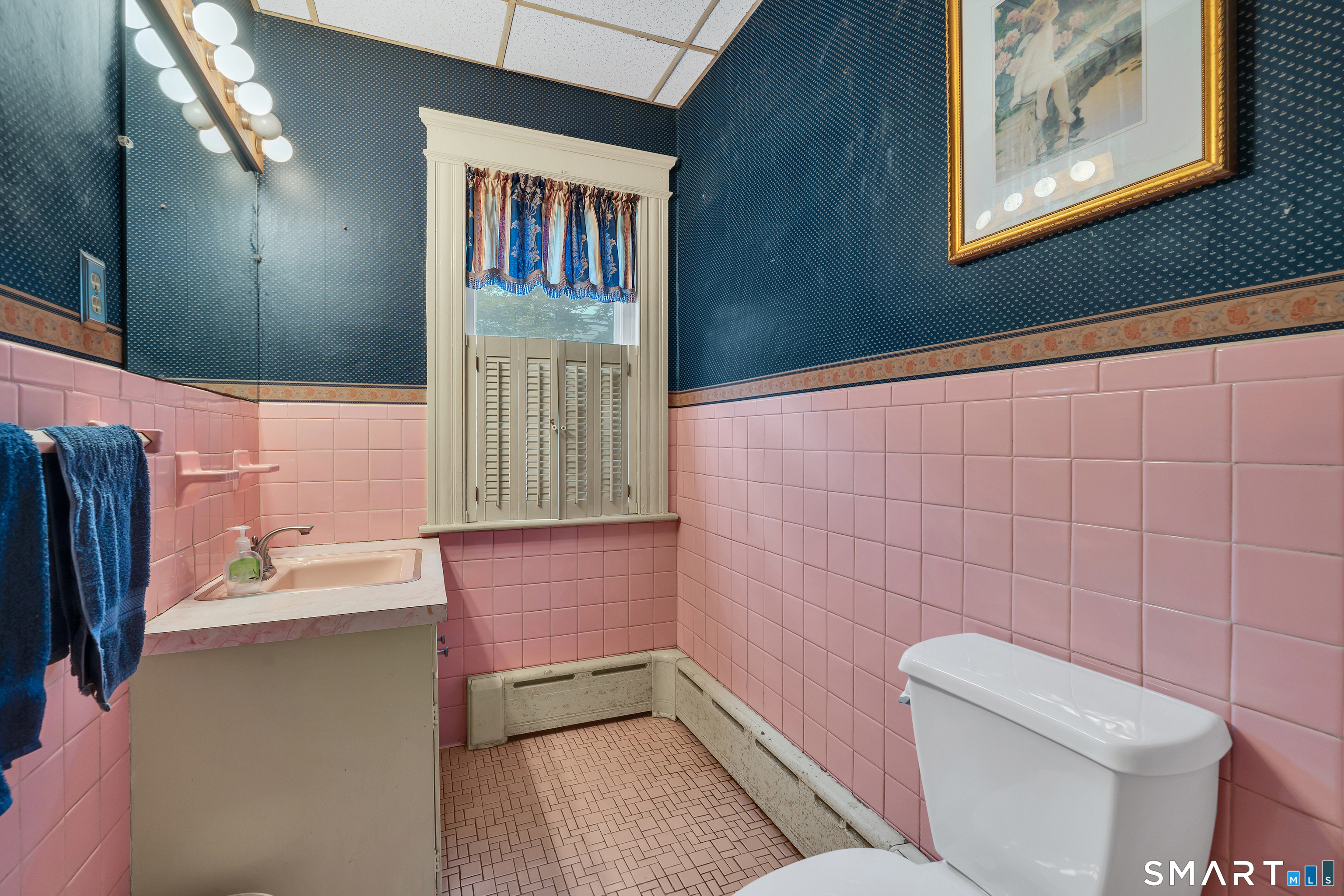 445 Farmington Avenue Property Photo 16