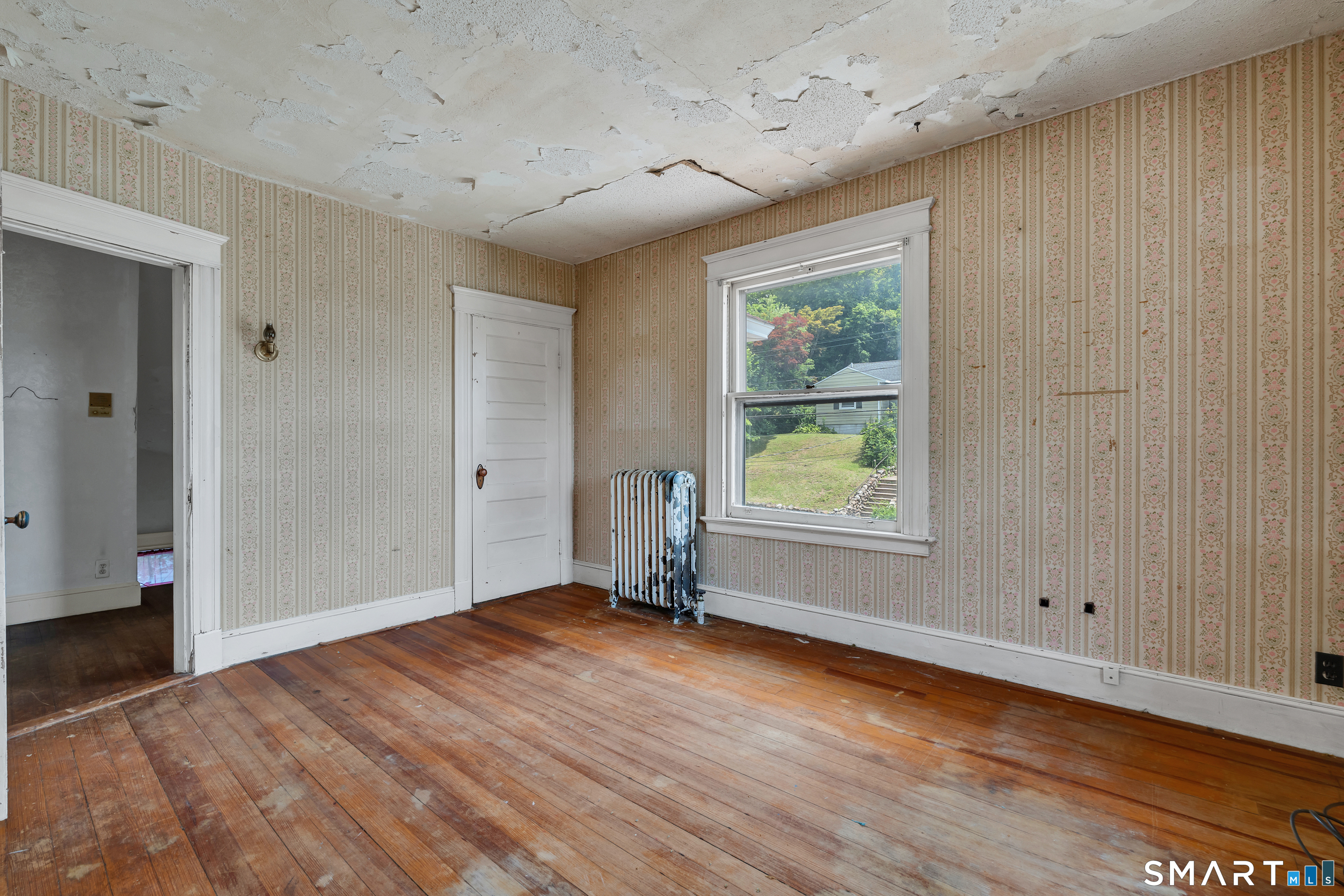 445 Farmington Avenue Property Photo 18