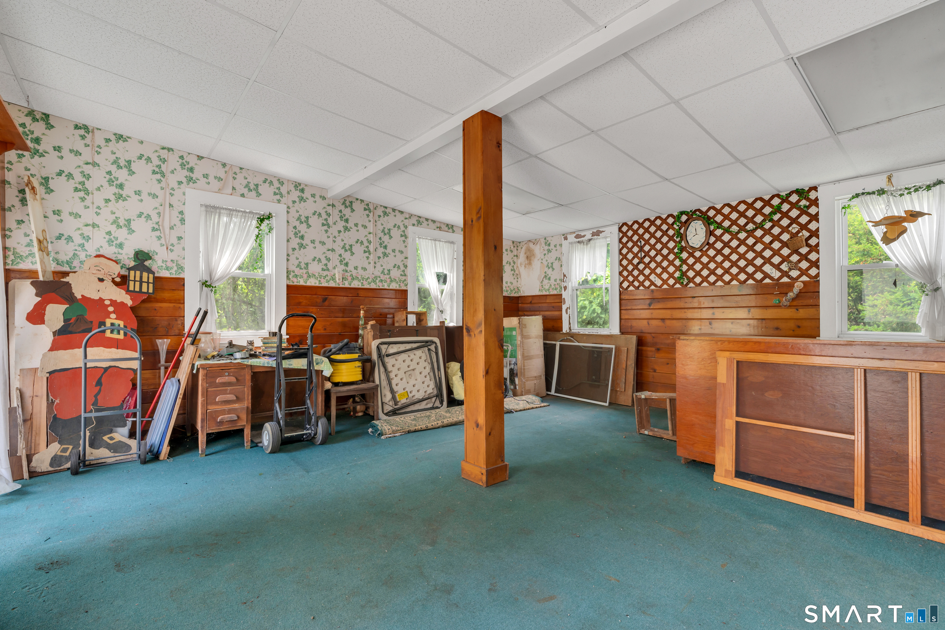 445 Farmington Avenue Property Photo 32
