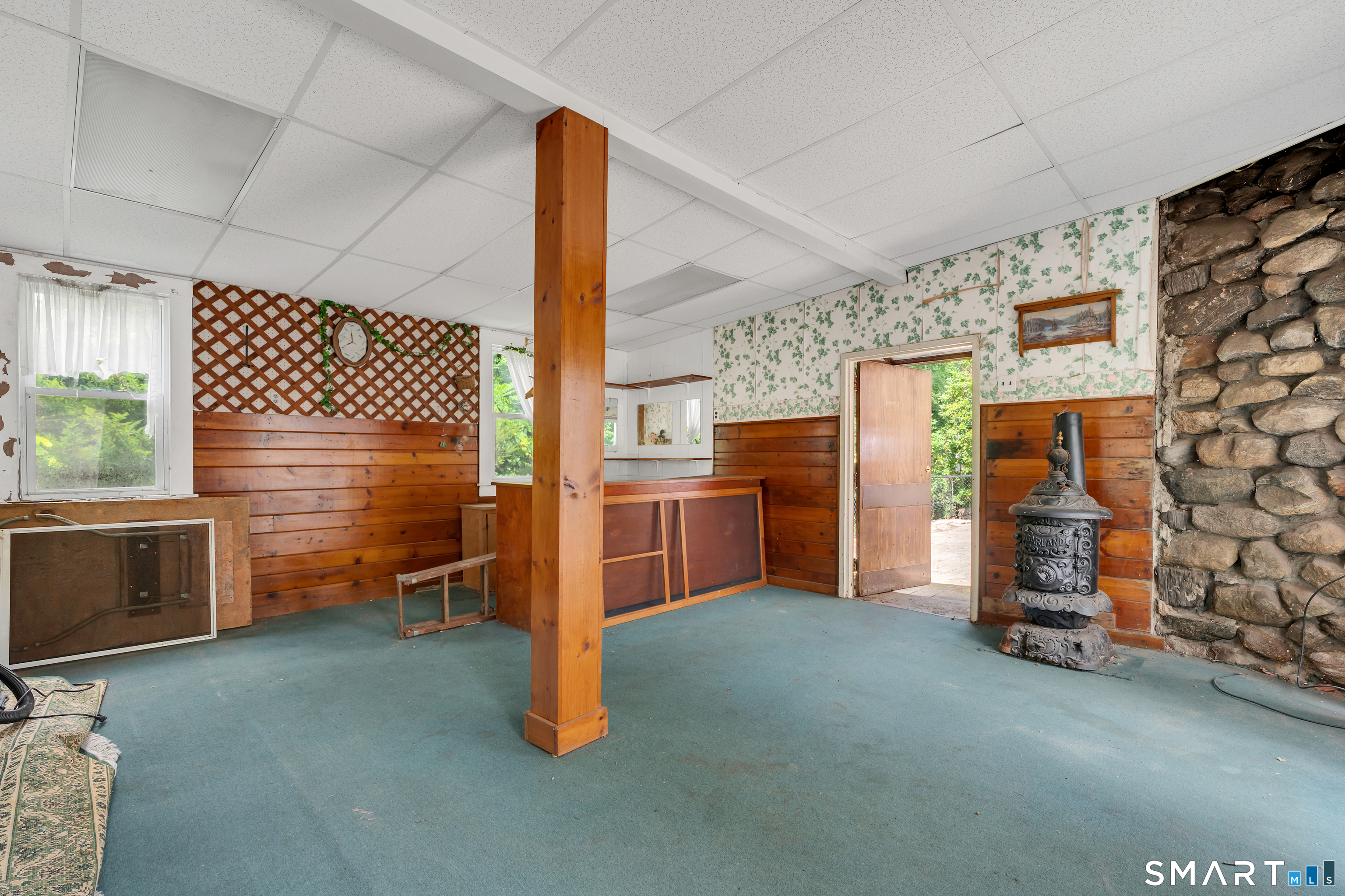 445 Farmington Avenue Property Photo 33