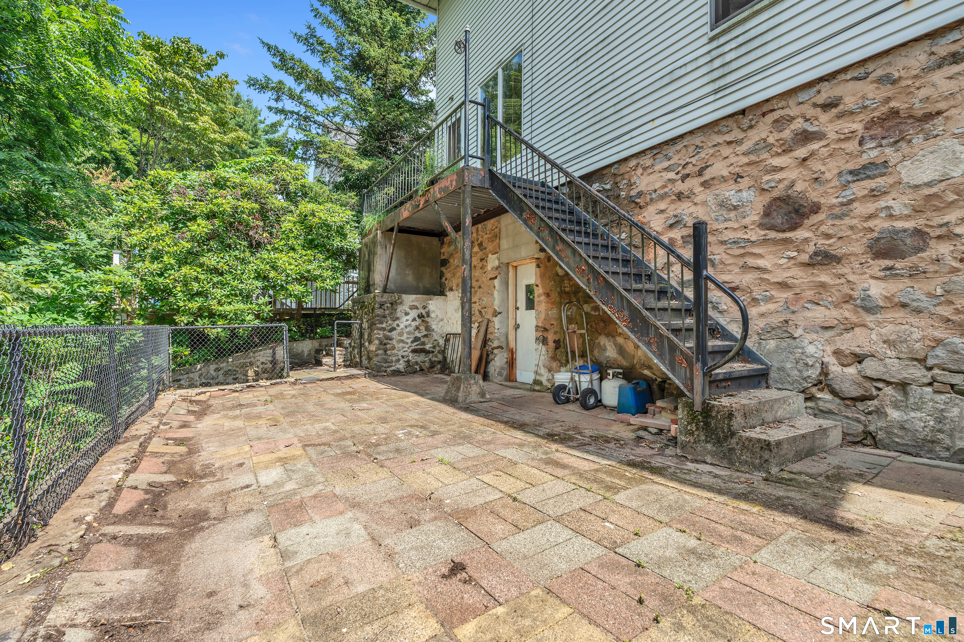 445 Farmington Avenue Property Photo 37