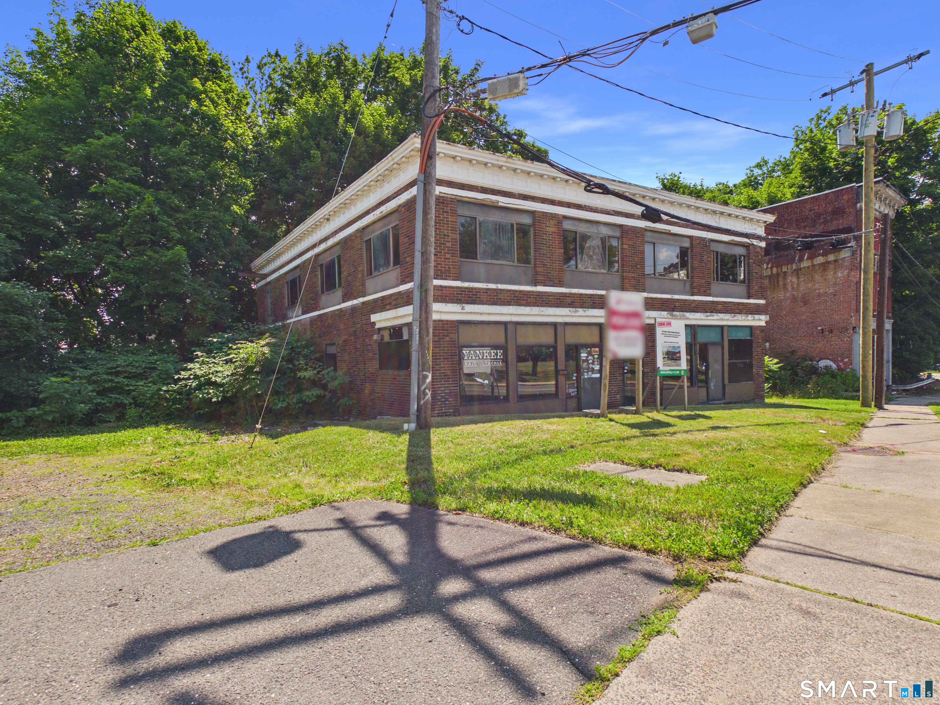 92 Main Street Property Photo 1