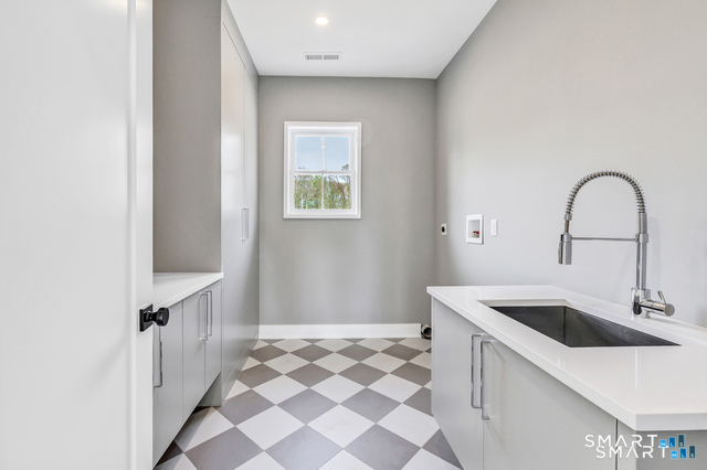 355 Spring Hill Road Property Photo 16