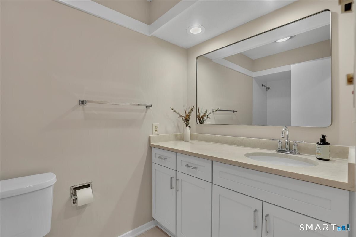 972 Heritage B Village Property Photo 18