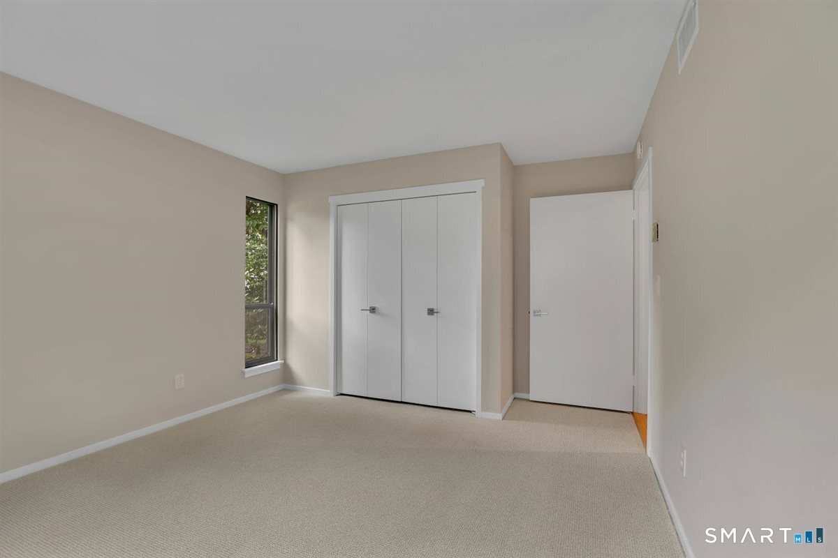 972 Heritage B Village Property Photo 23