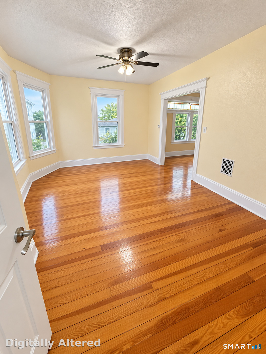 748 Boston 2nd Floor Avenue Property Photo 2