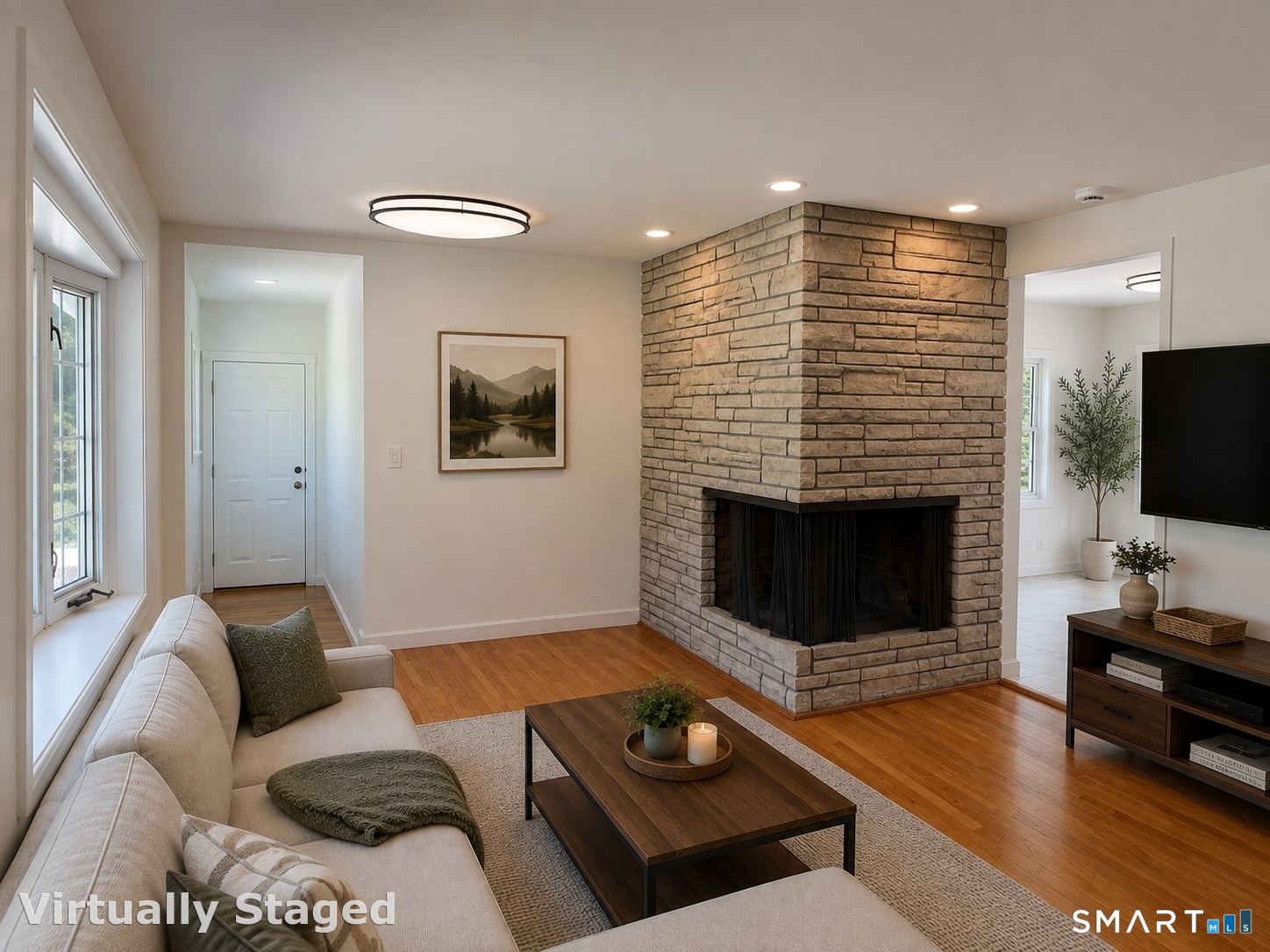 762 Woodin Street Property Photo 3