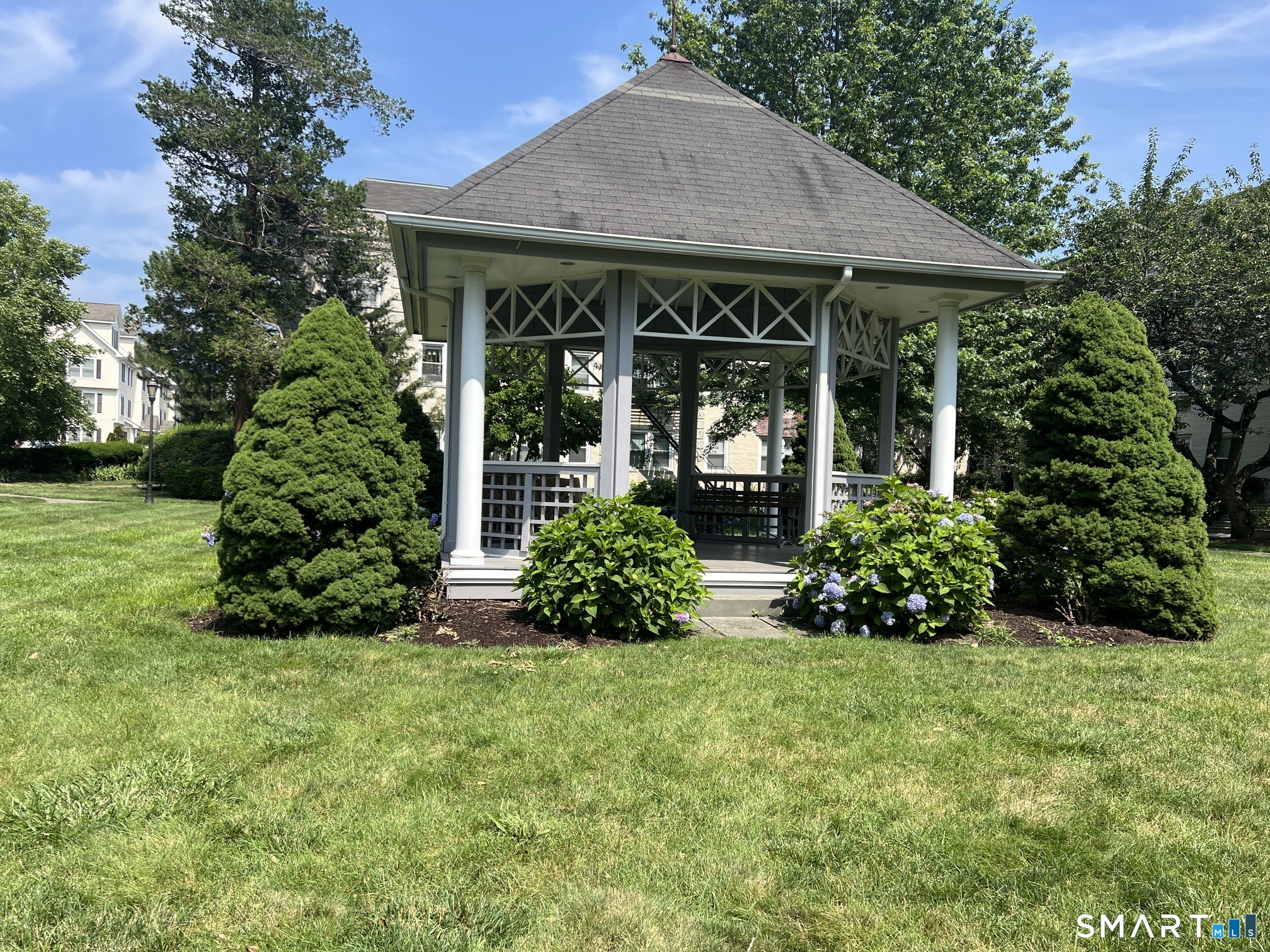 132 Summer 1d Street Property Photo 2