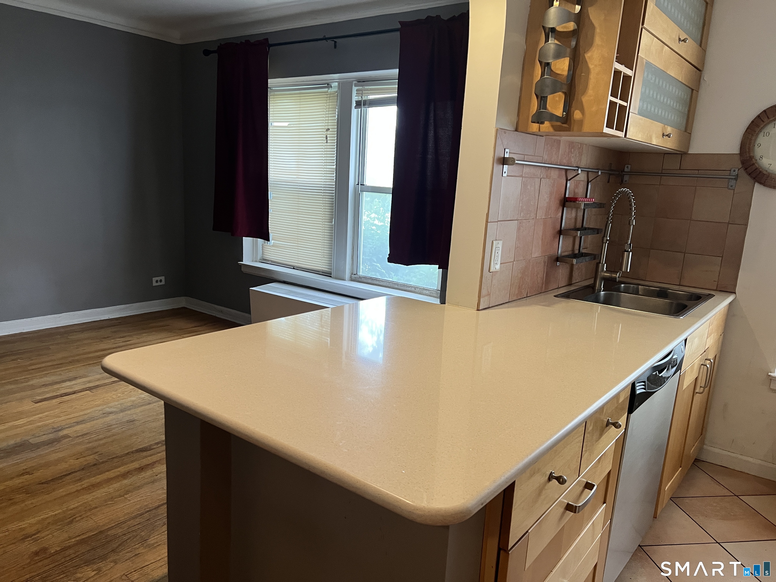 132 Summer 1d Street Property Photo 8