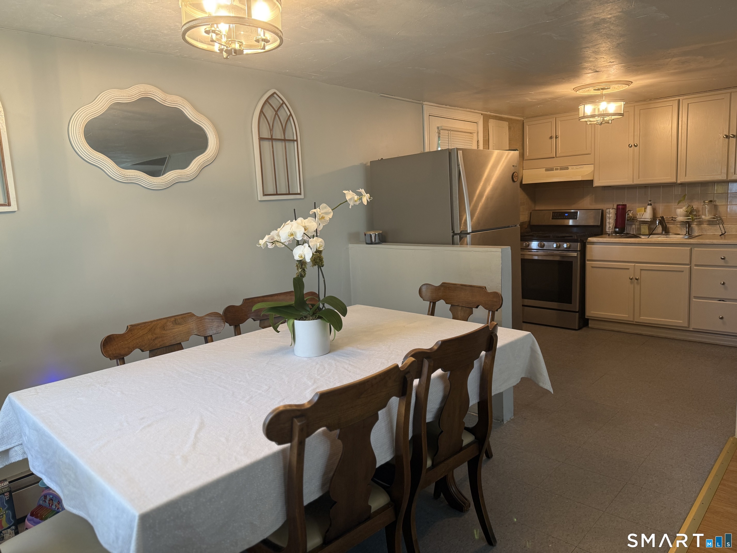 70 Fisher Court Property Photo 7