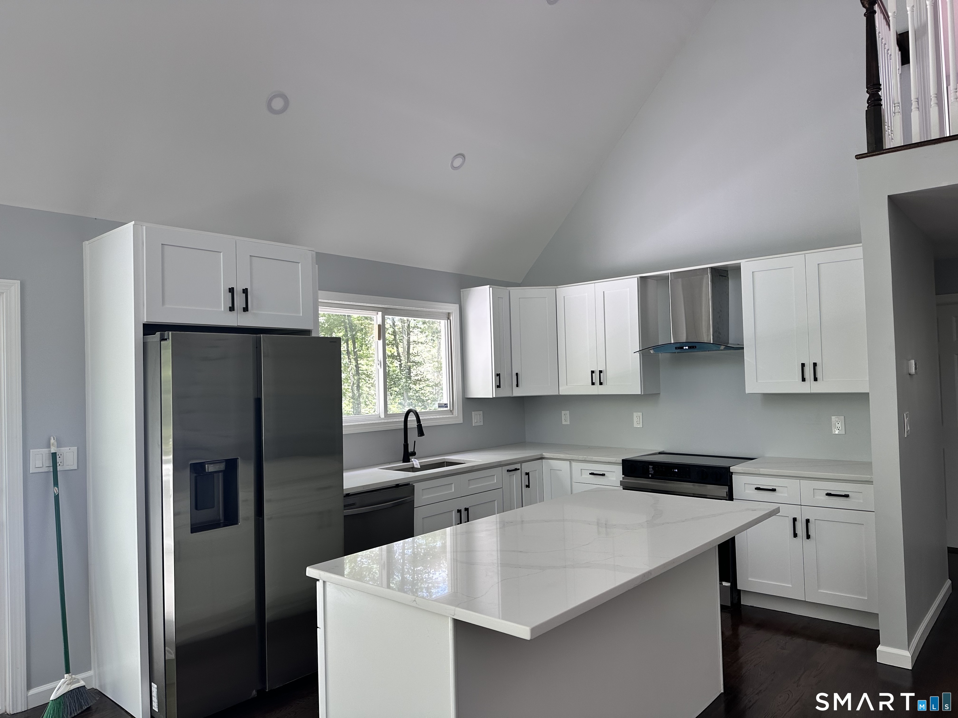59 Hoadley Creek Circle Property Photo 2