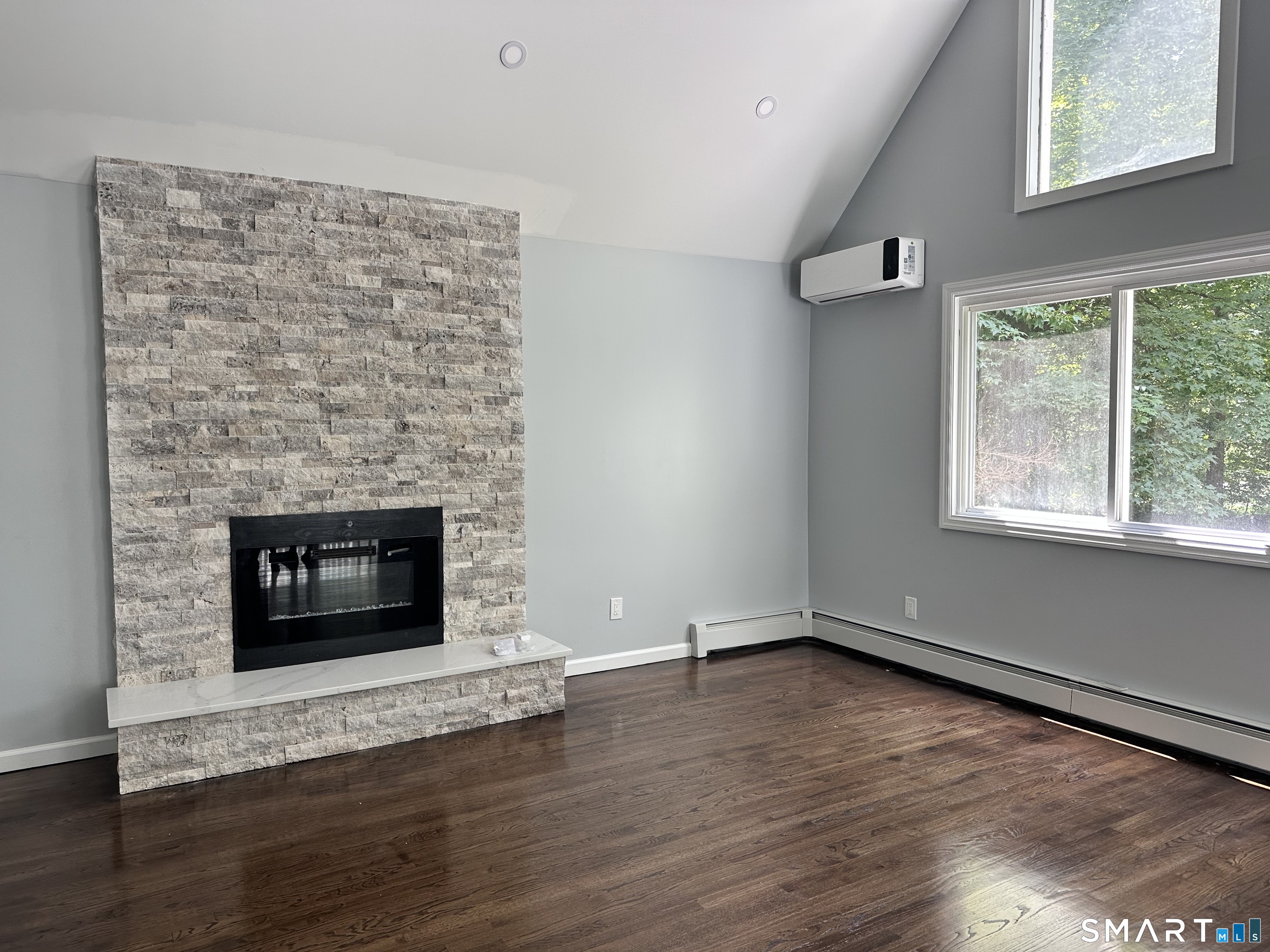 59 Hoadley Creek Circle Property Photo 3