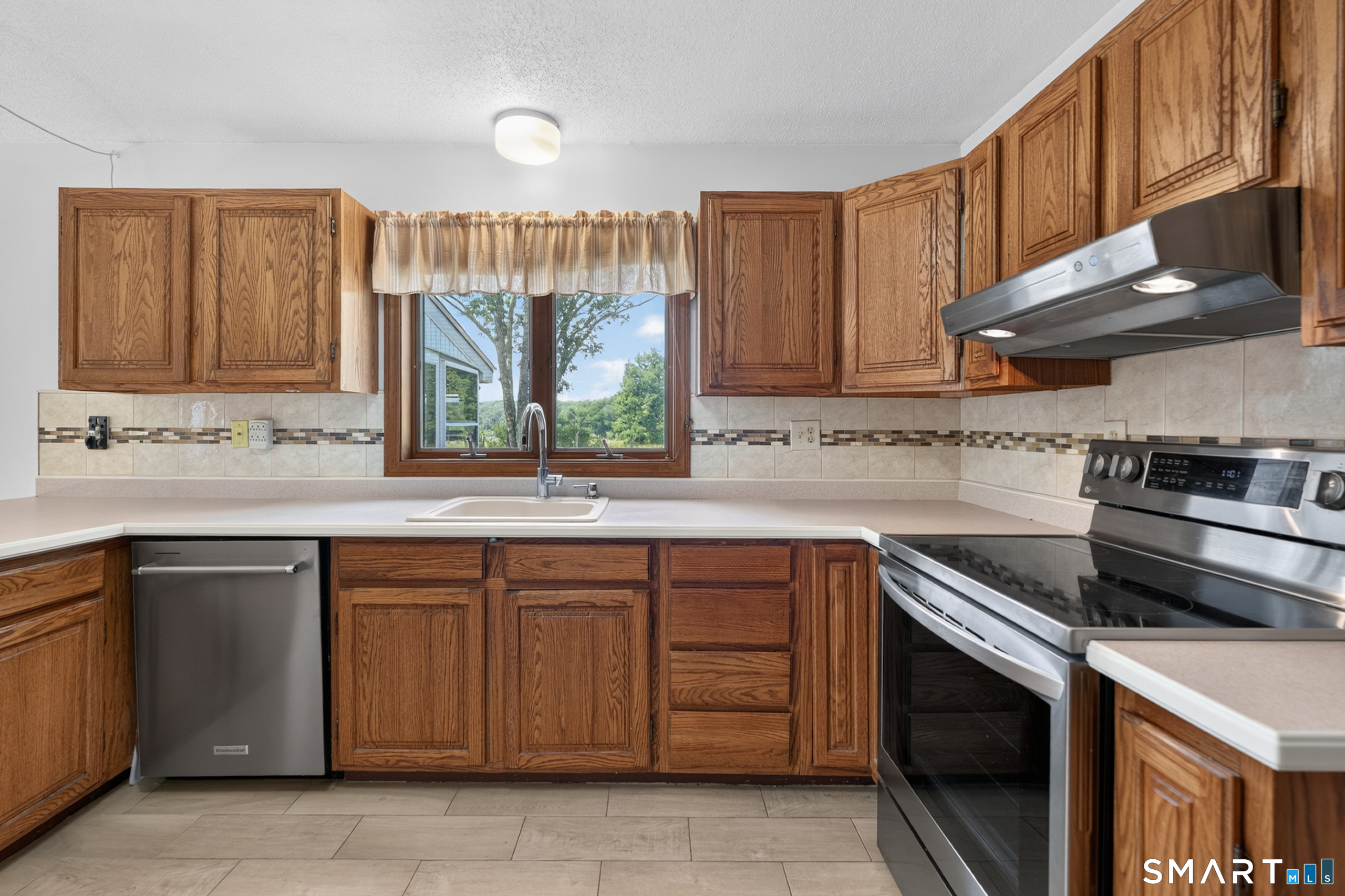 7 Massapeag Point Road Property Photo 13